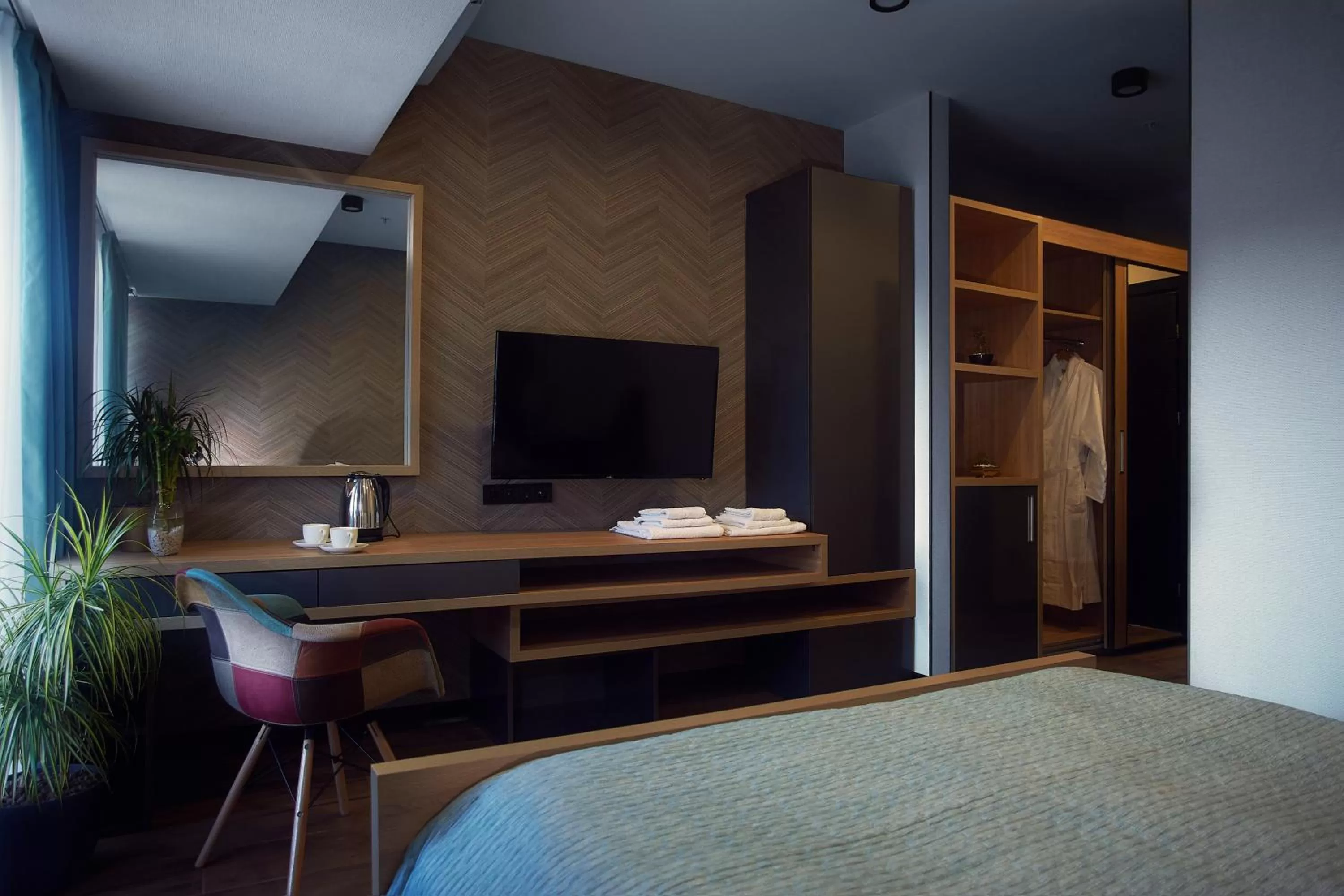 TV and multimedia, TV/Entertainment Center in Green Boutique Hotel