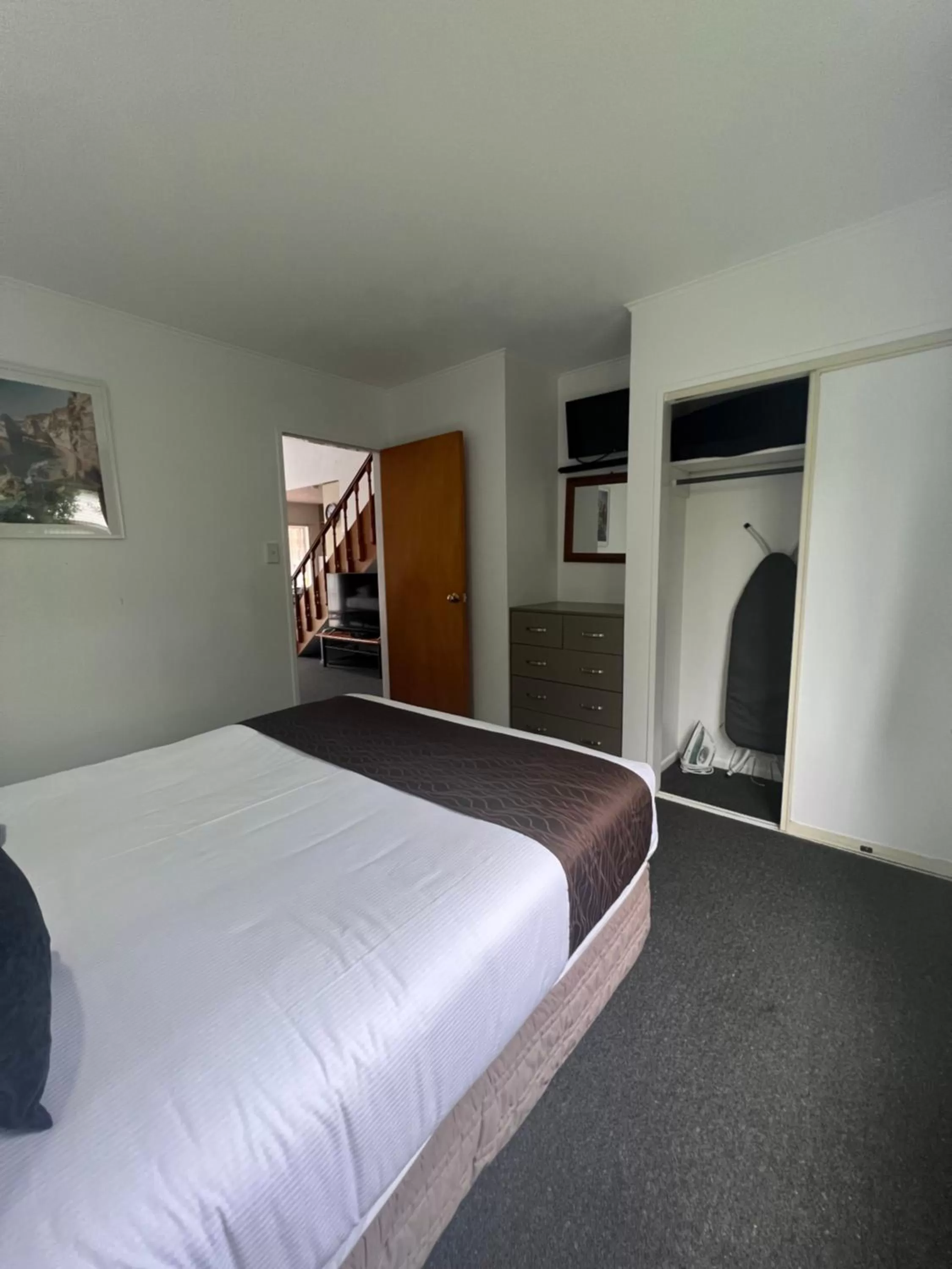 Bedroom, Bed in ASURE Green Gables Motel