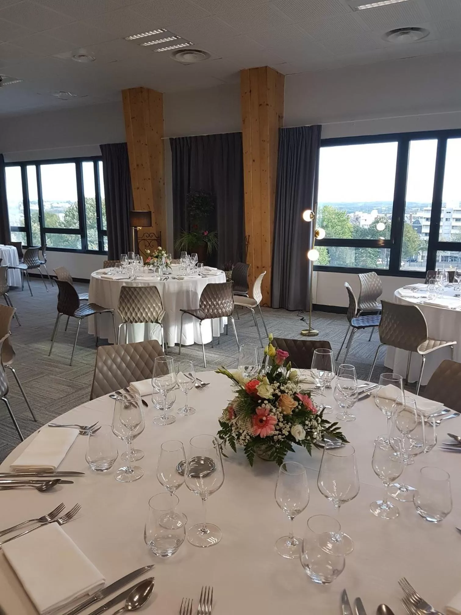 Evening entertainment in Campanile Limoges Centre - Gare