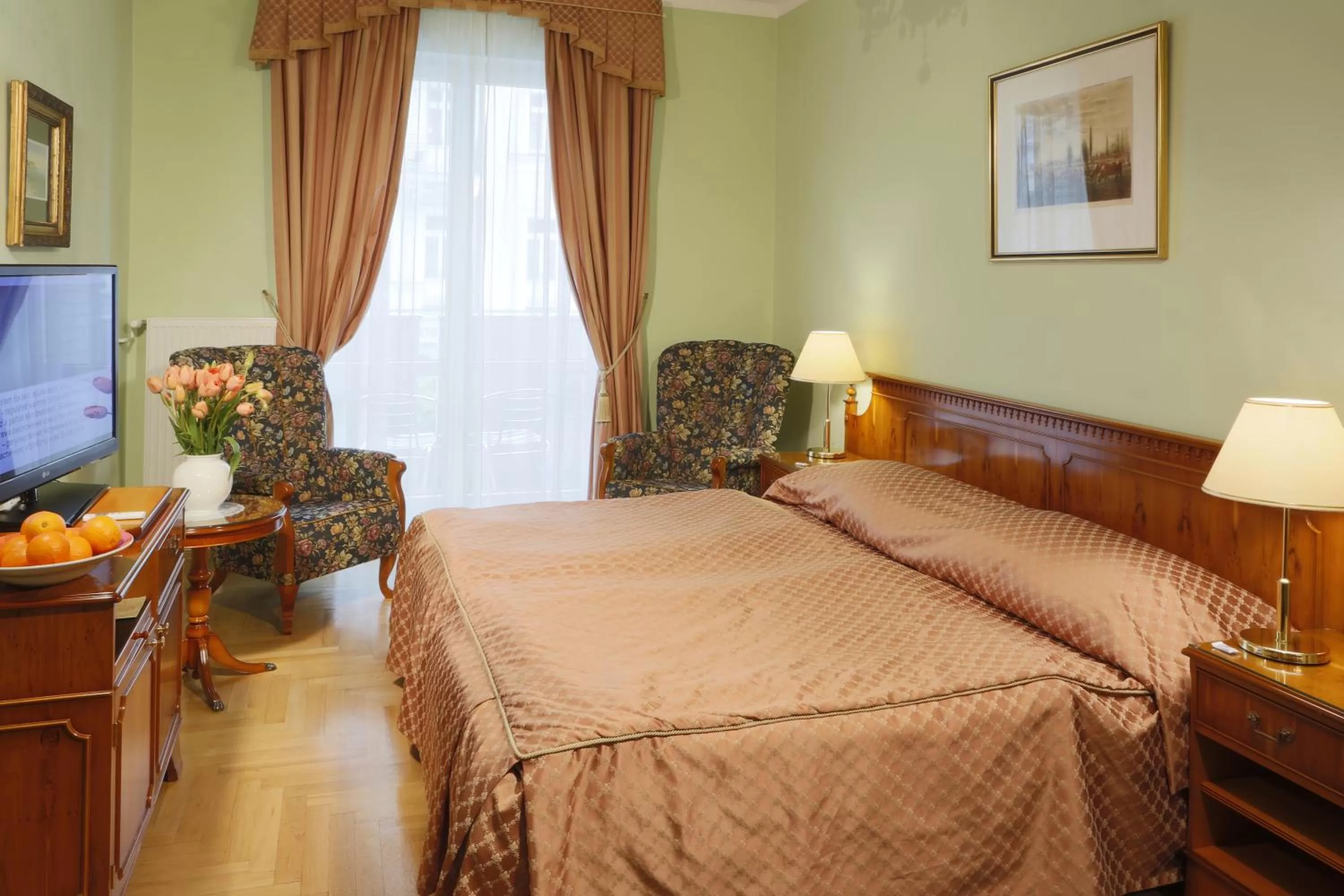 Bedroom, Bed in Hotel Bristol