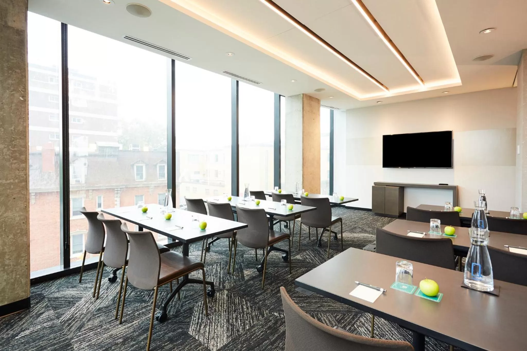 Meeting/conference room in Le Germain Hotel Ottawa