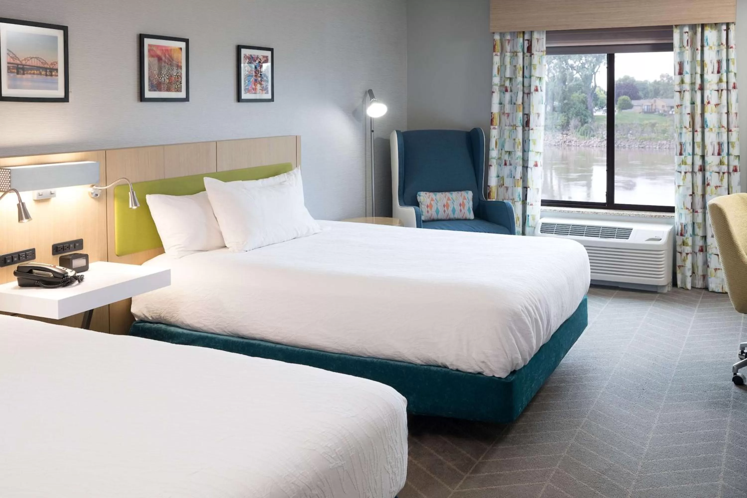 Bed in Hilton Garden Inn Sioux City Riverfront