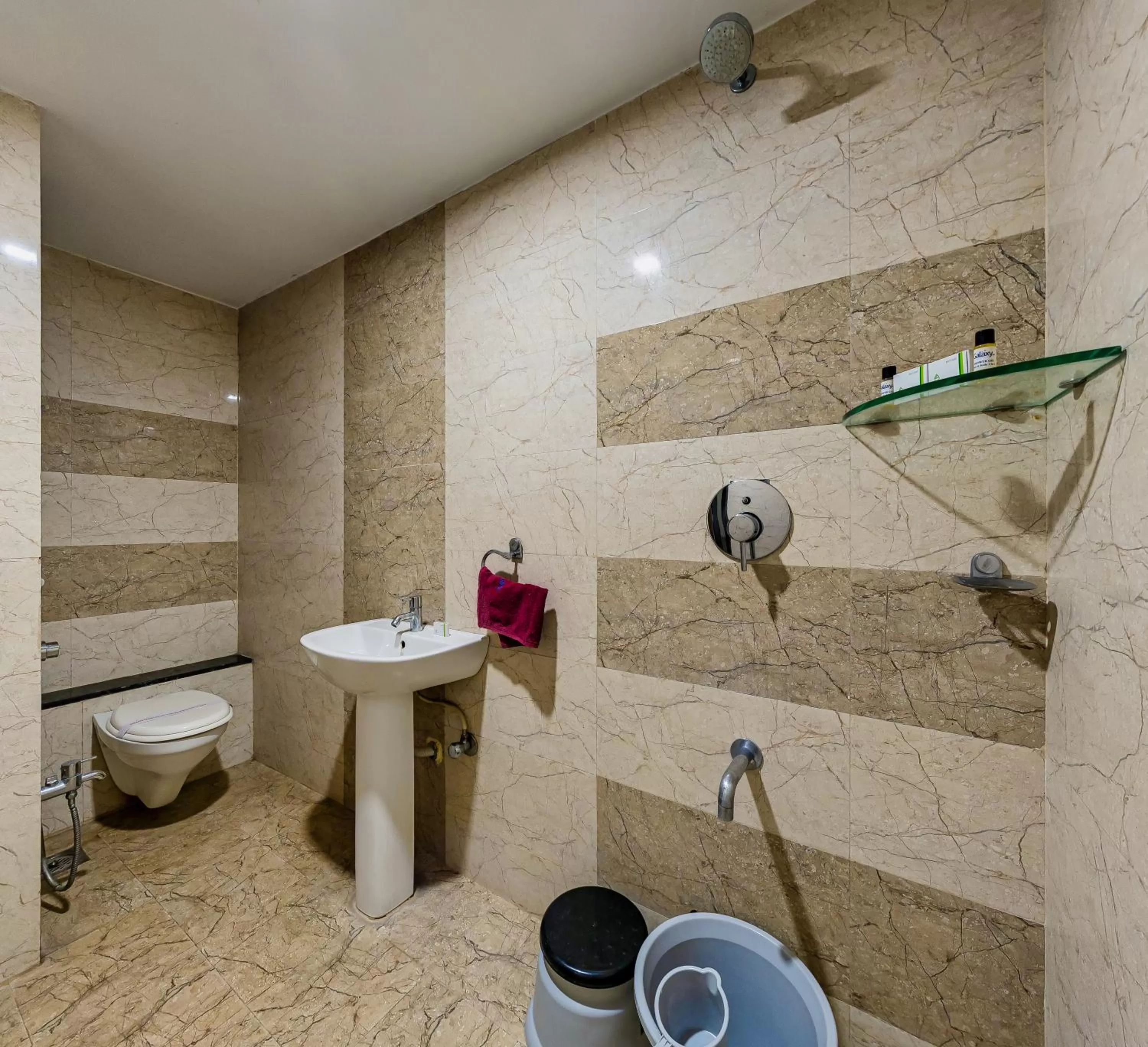 Bathroom in Hotel Galaxy Inn Kolhapur