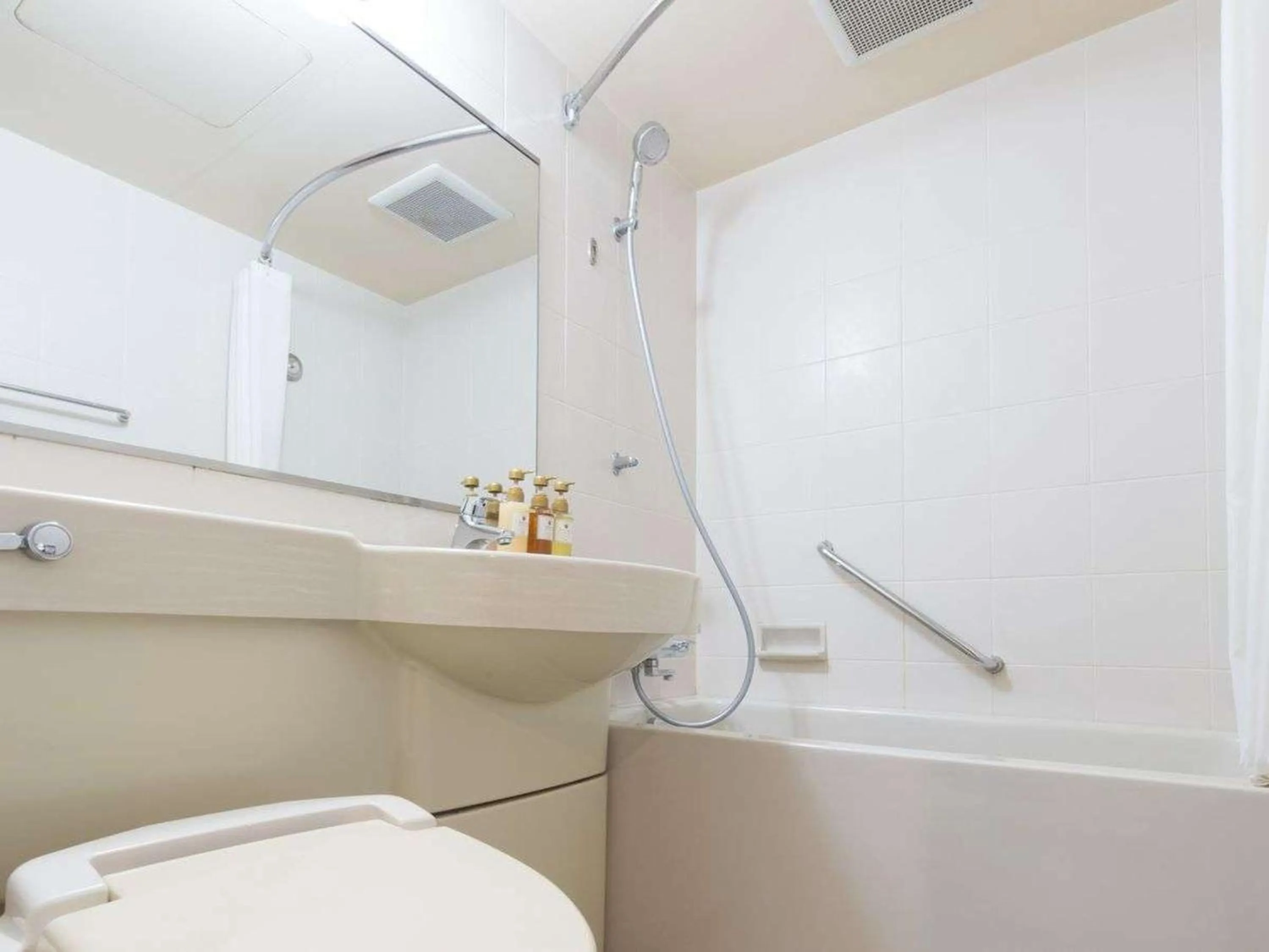 Bathroom in HOTEL MYSTAYS Tachikawa