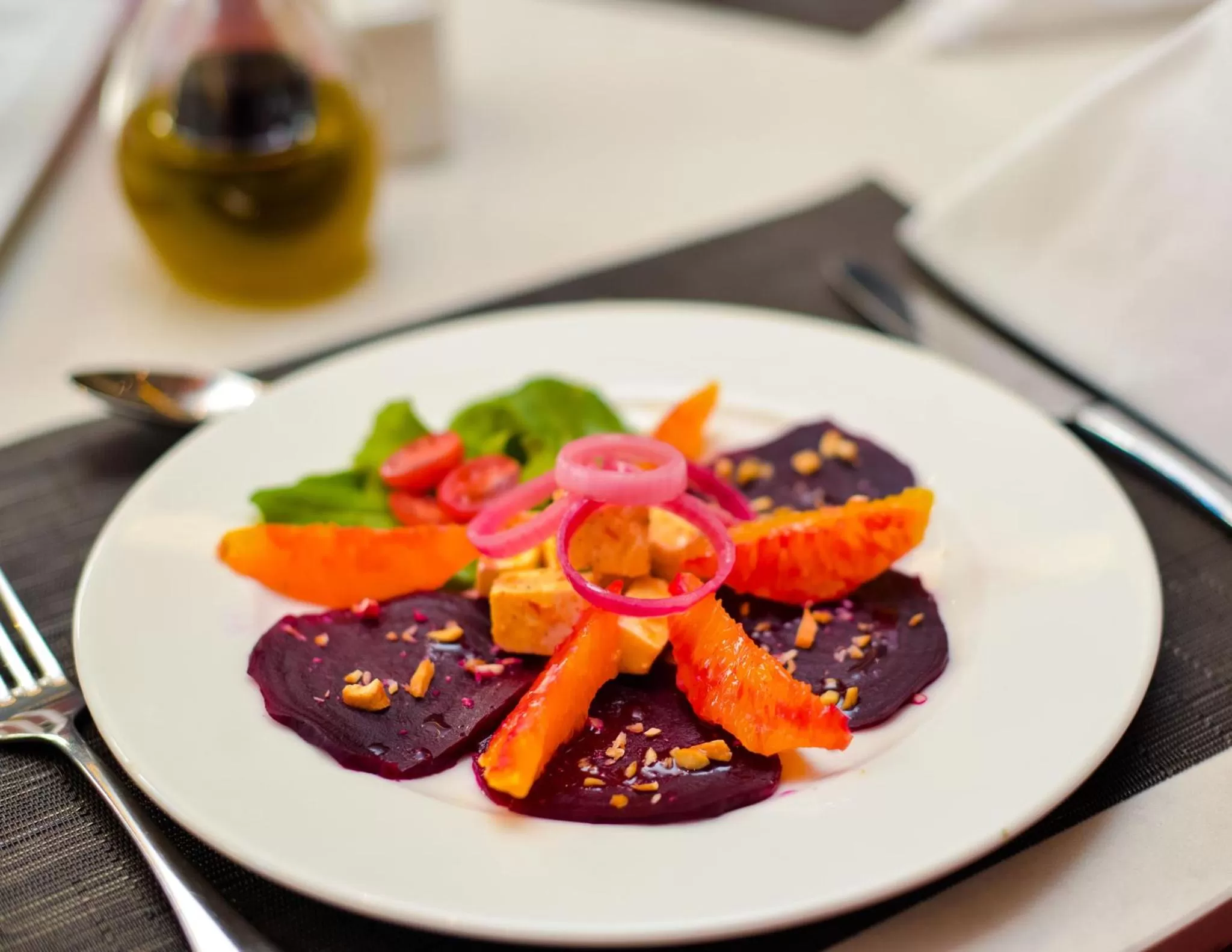 Restaurant/places to eat in Crowne Plaza - Dar Es Salaam by IHG