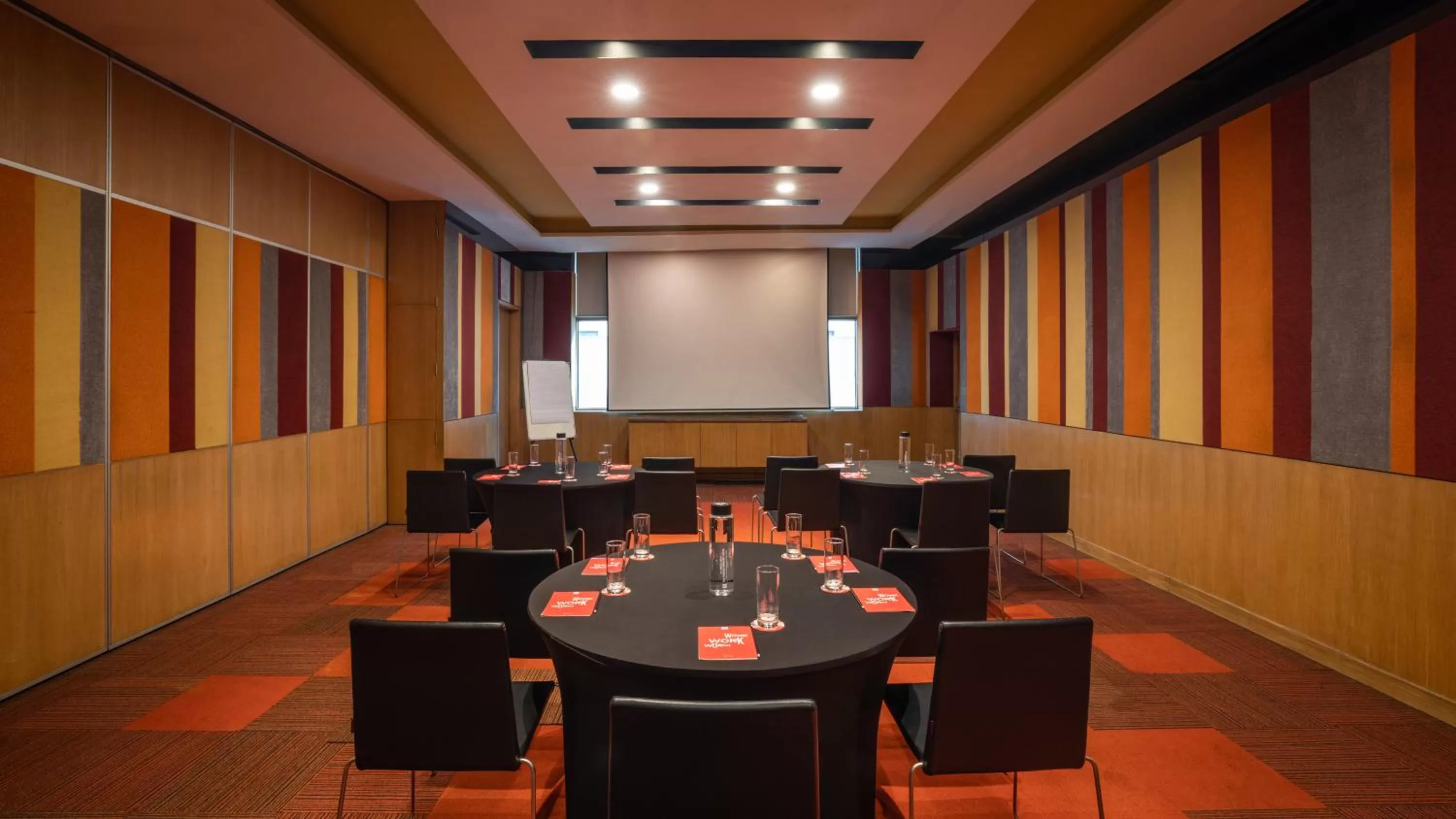 Meeting/conference room in ibis New Delhi Aerocity - An Accor Brand