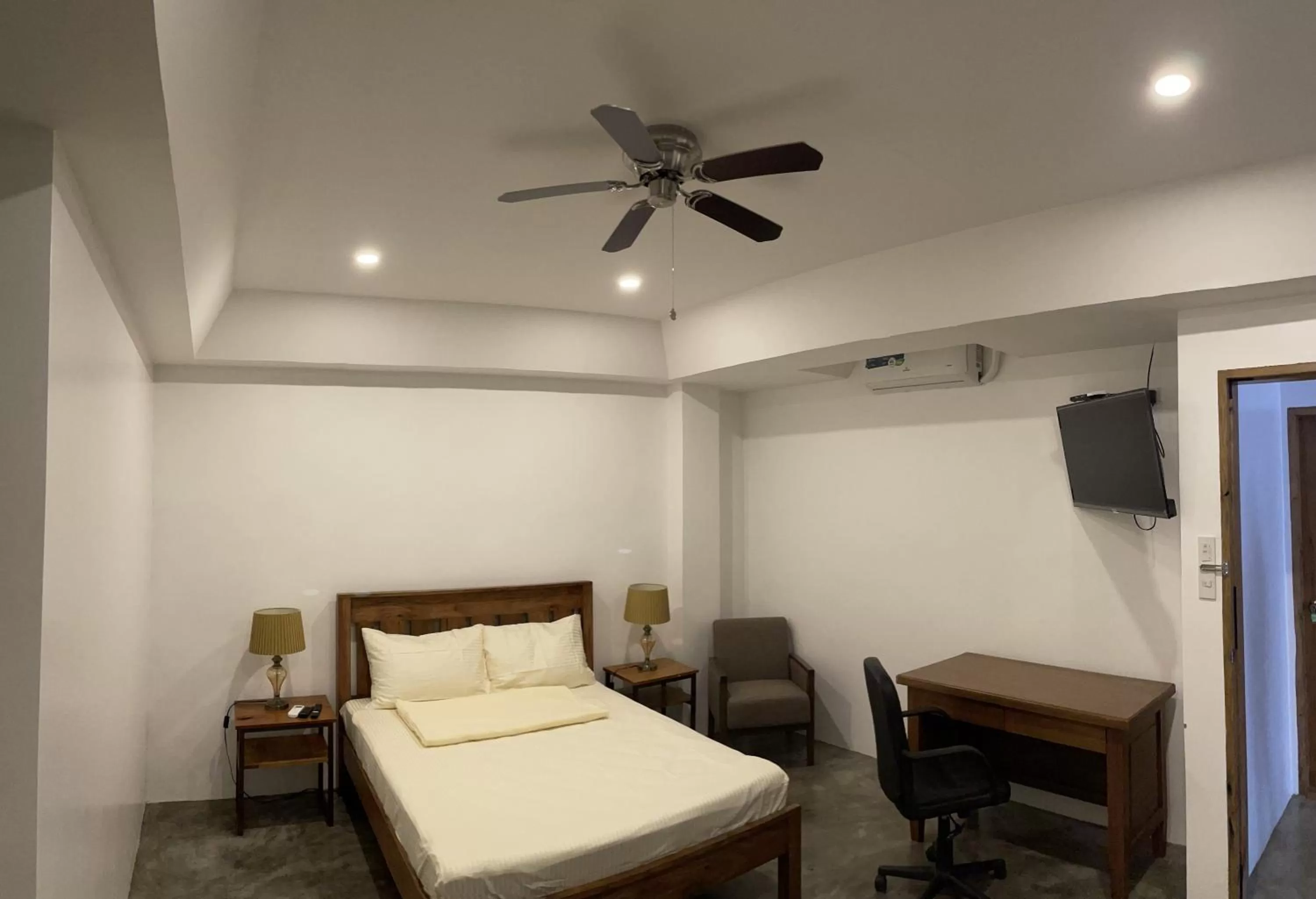 Bed in P&B Residences Legazpi