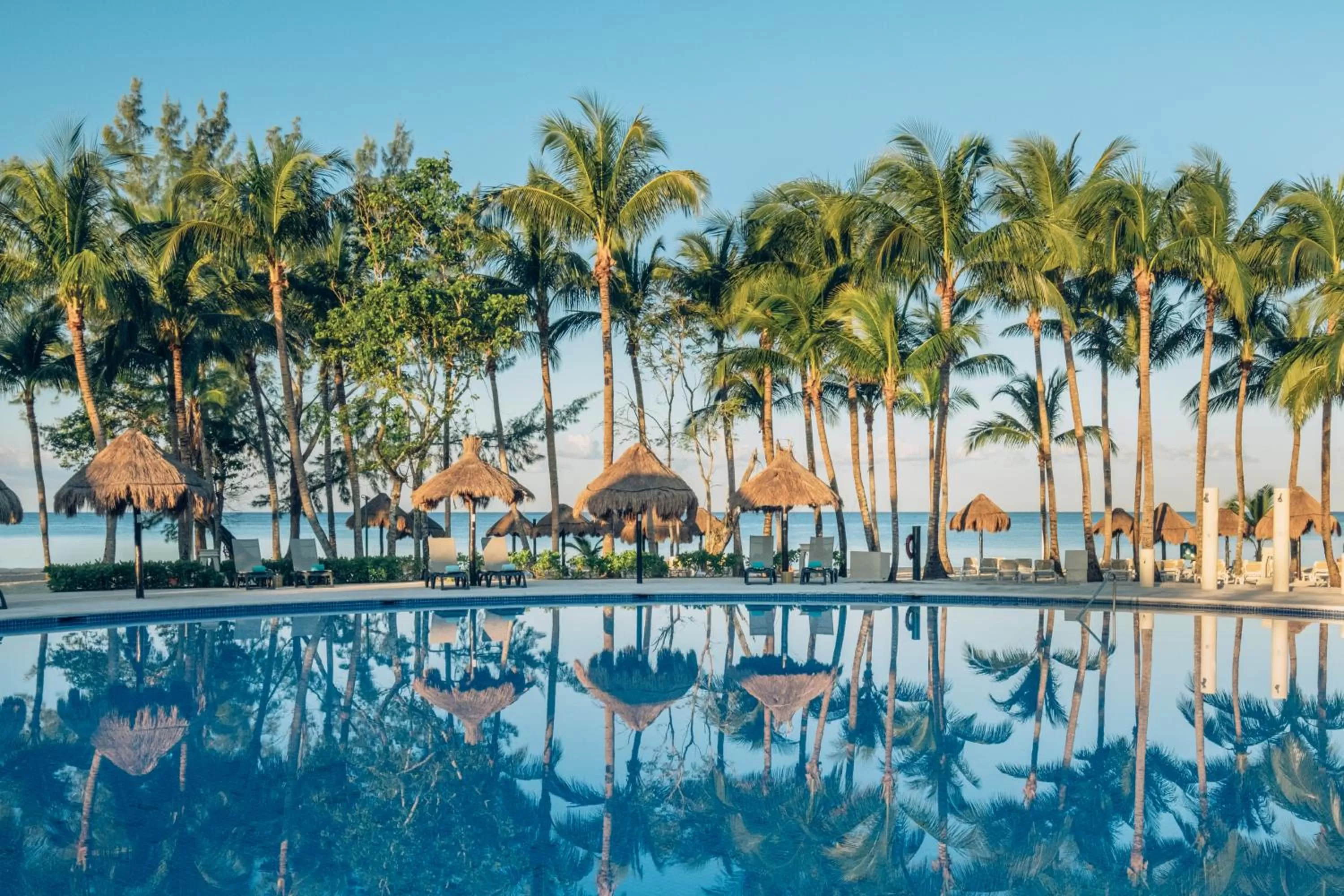Pool view in Iberostar Waves Cozumel - All Inclusive