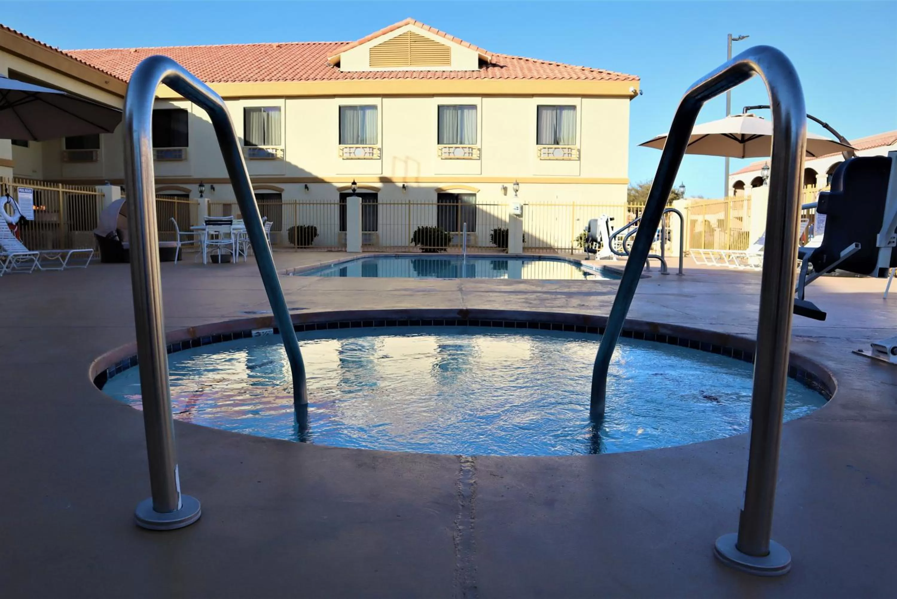 Patio in Oasis Inn & Suites 29 Palms Hotel Joshua Tree National Park