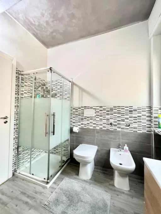 Shower, Bathroom in B&B girasole