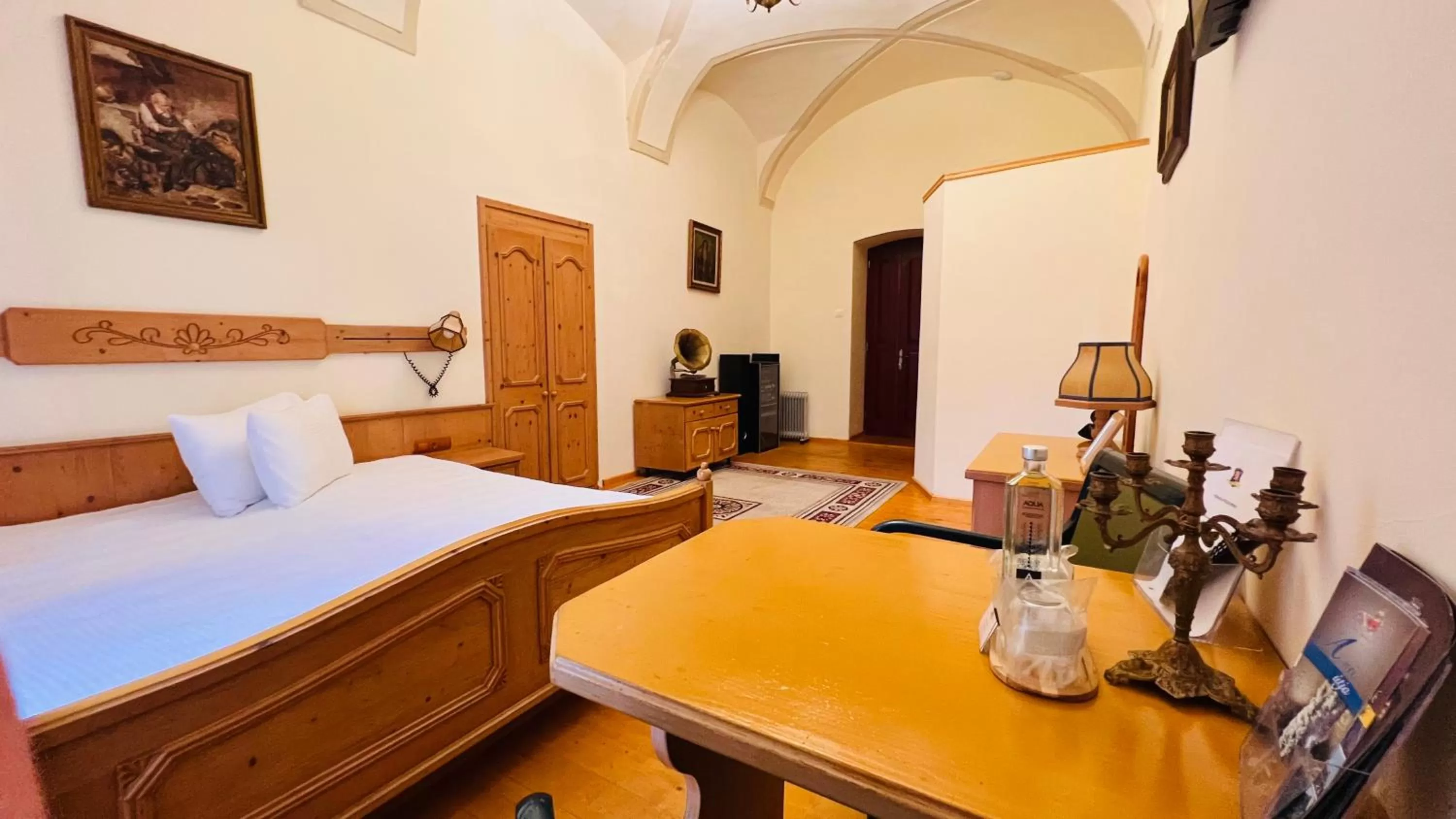 Photo of the whole room, Bed in Armenopolis - Adults Only