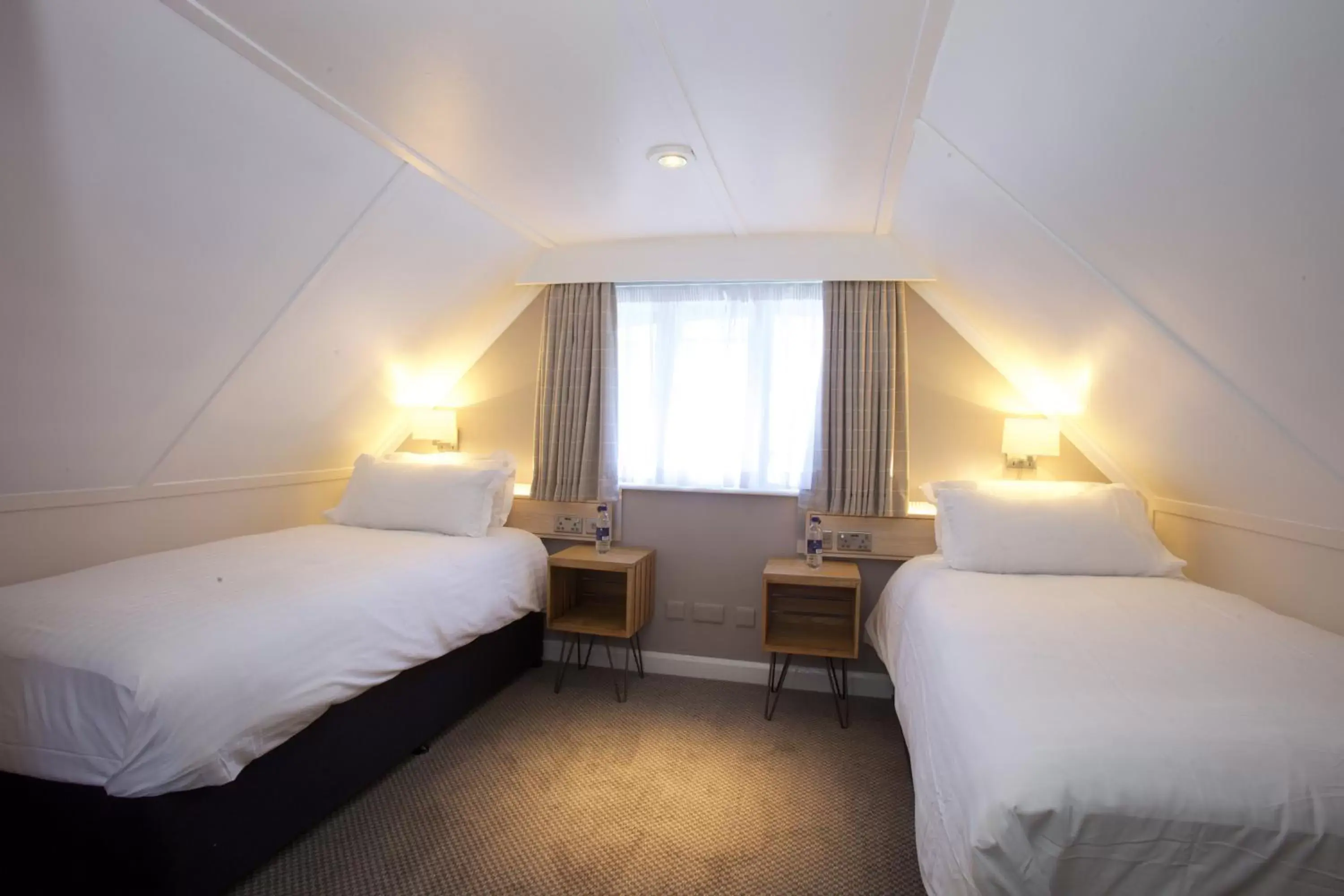 Twin Room in Fisherman's Cot, Tiverton by Marston's Inns Twin Room in Fisherman's Cot, Tiverton by Marston's Inns