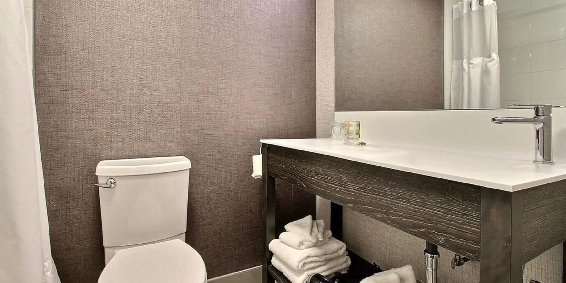 Toilet in Hotel Classique