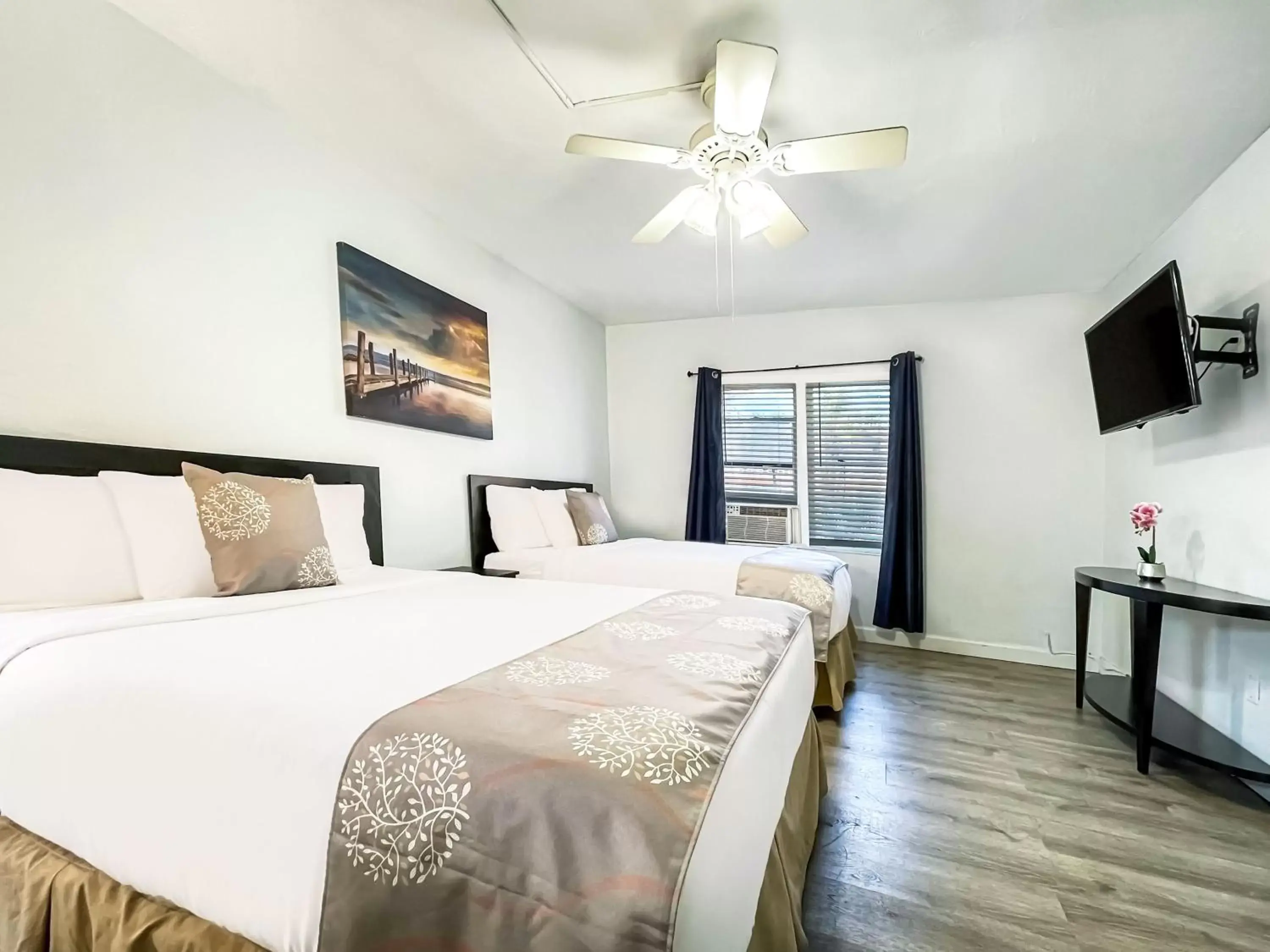 Deluxe Queen Suite in Ocean Villas Deluxe Queen Suite in Ocean Villas