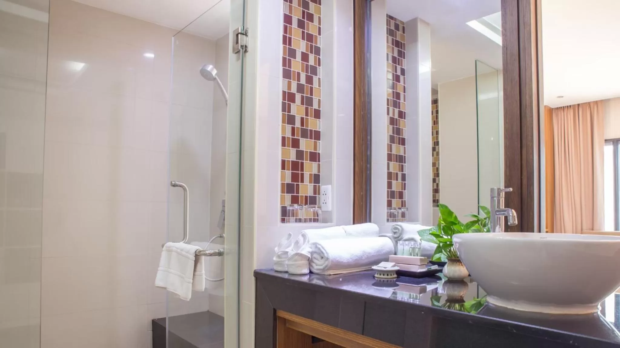 Shower in Chiangmai Grandview Hotel & Convention Center