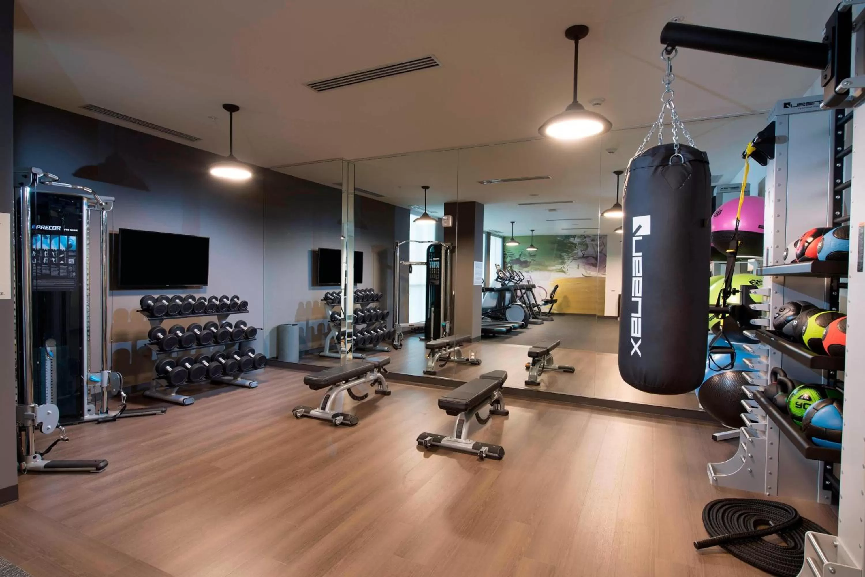 Fitness centre/facilities in Courtyard by Marriott Atlanta Alpharetta/Avalon Area
