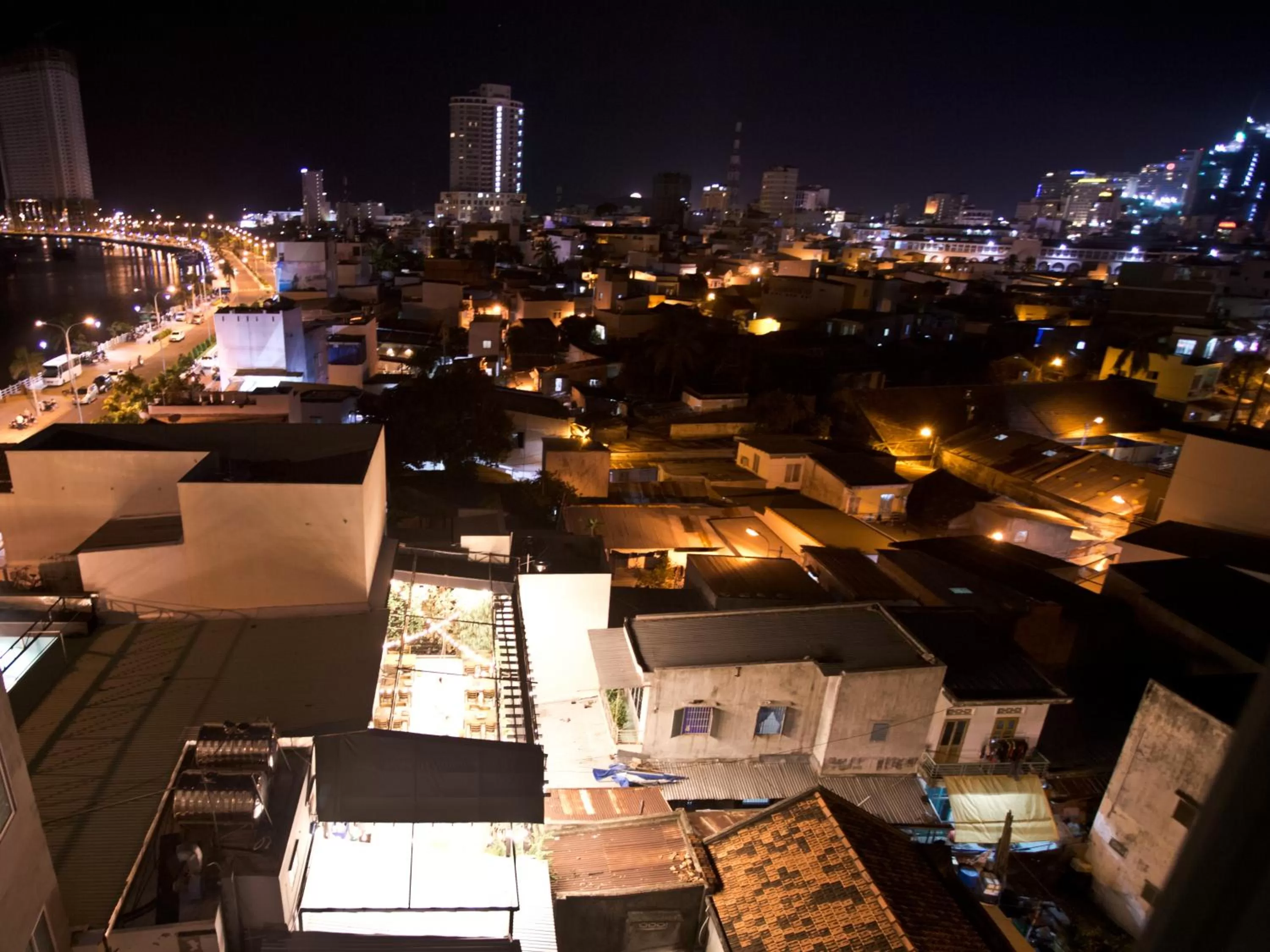 Moonlight Bay Hotel & Apartment