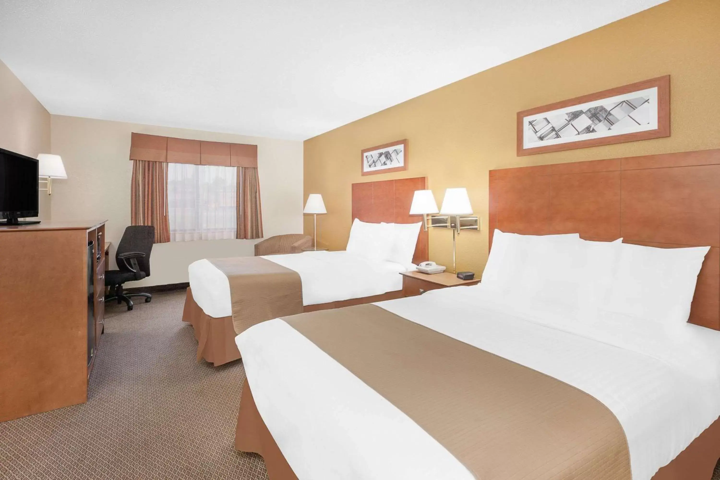 Deluxe Double Room with Two Double Beds - Non-Smoking in Baymont by Wyndham Port Huron Deluxe Double Room with Two Double Beds - Non-Smoking in Baymont by Wyndham Port Huron