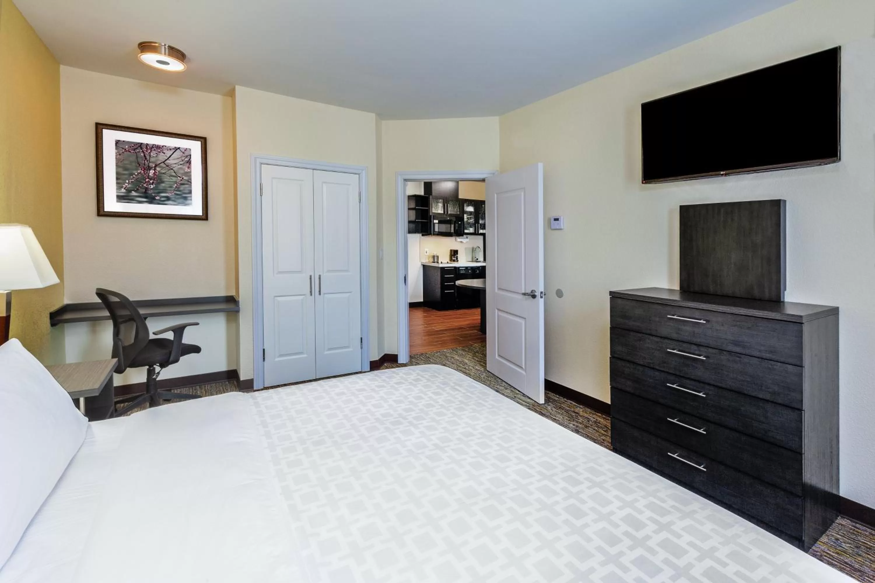 Bedroom in Candlewood Suites Houston - Spring by IHG