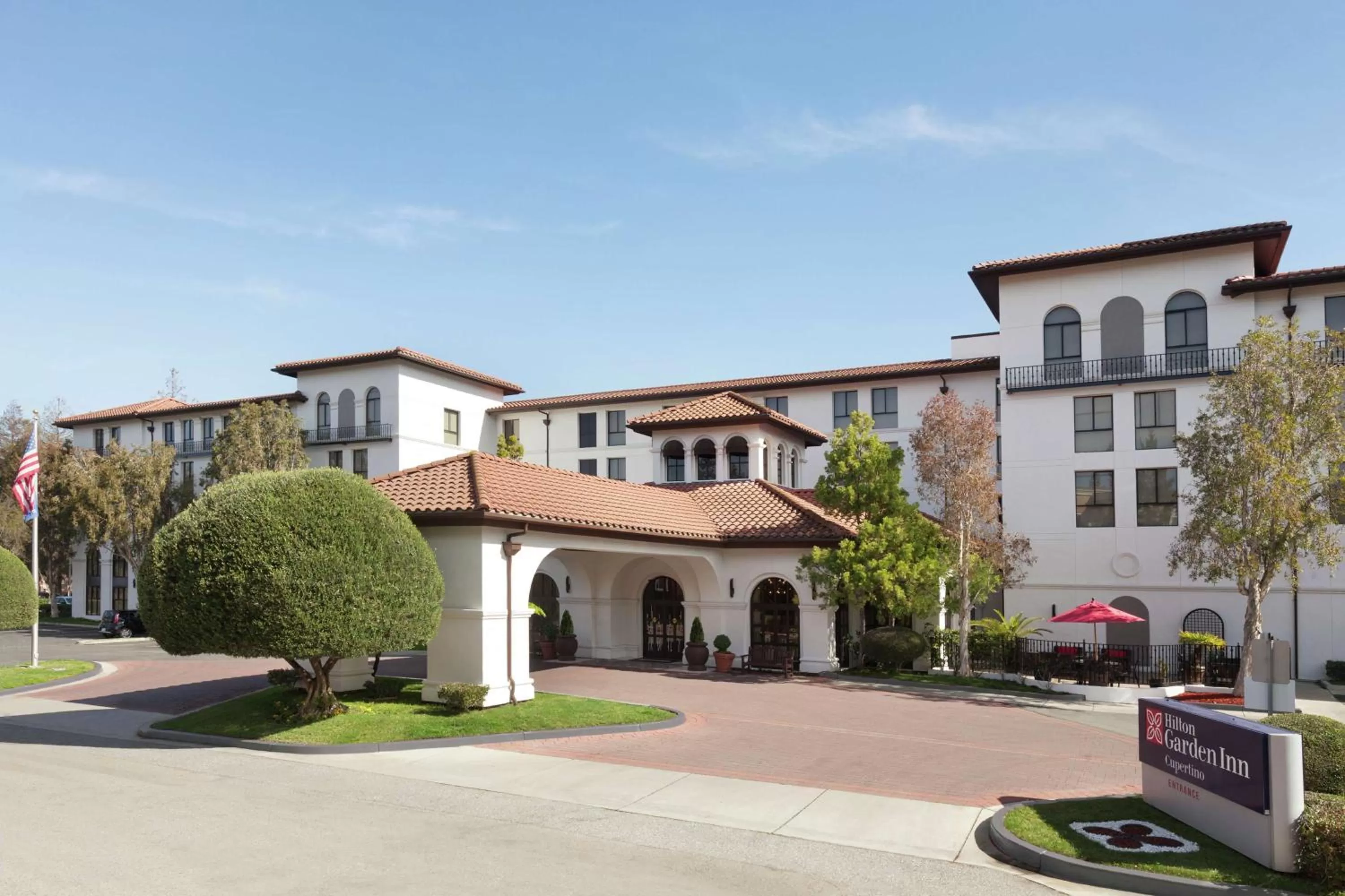 Property building in Hilton Garden Inn Cupertino