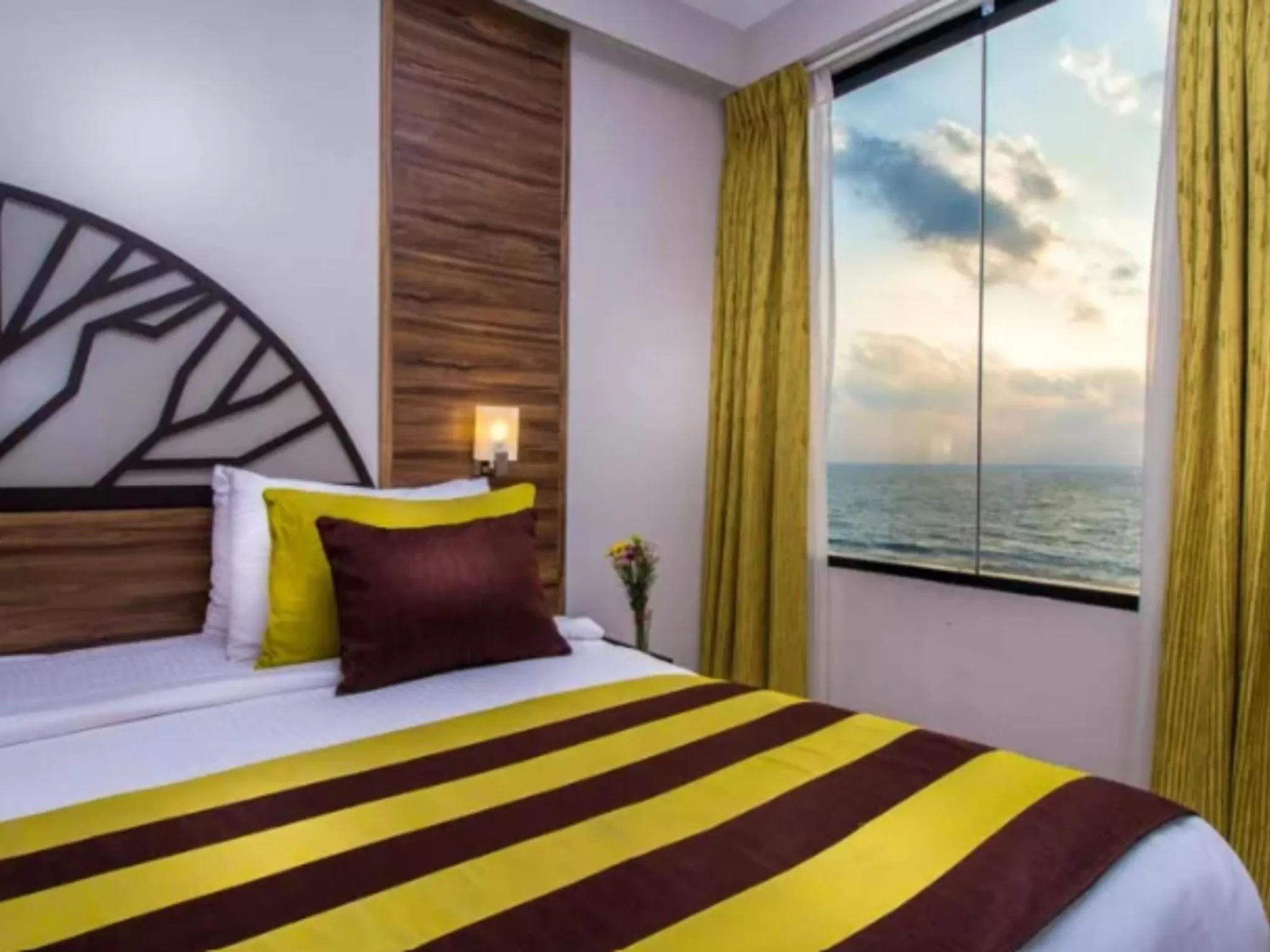View (from property/room), Bed in The Ocean Colombo - Guaranteed Sea View Rooms