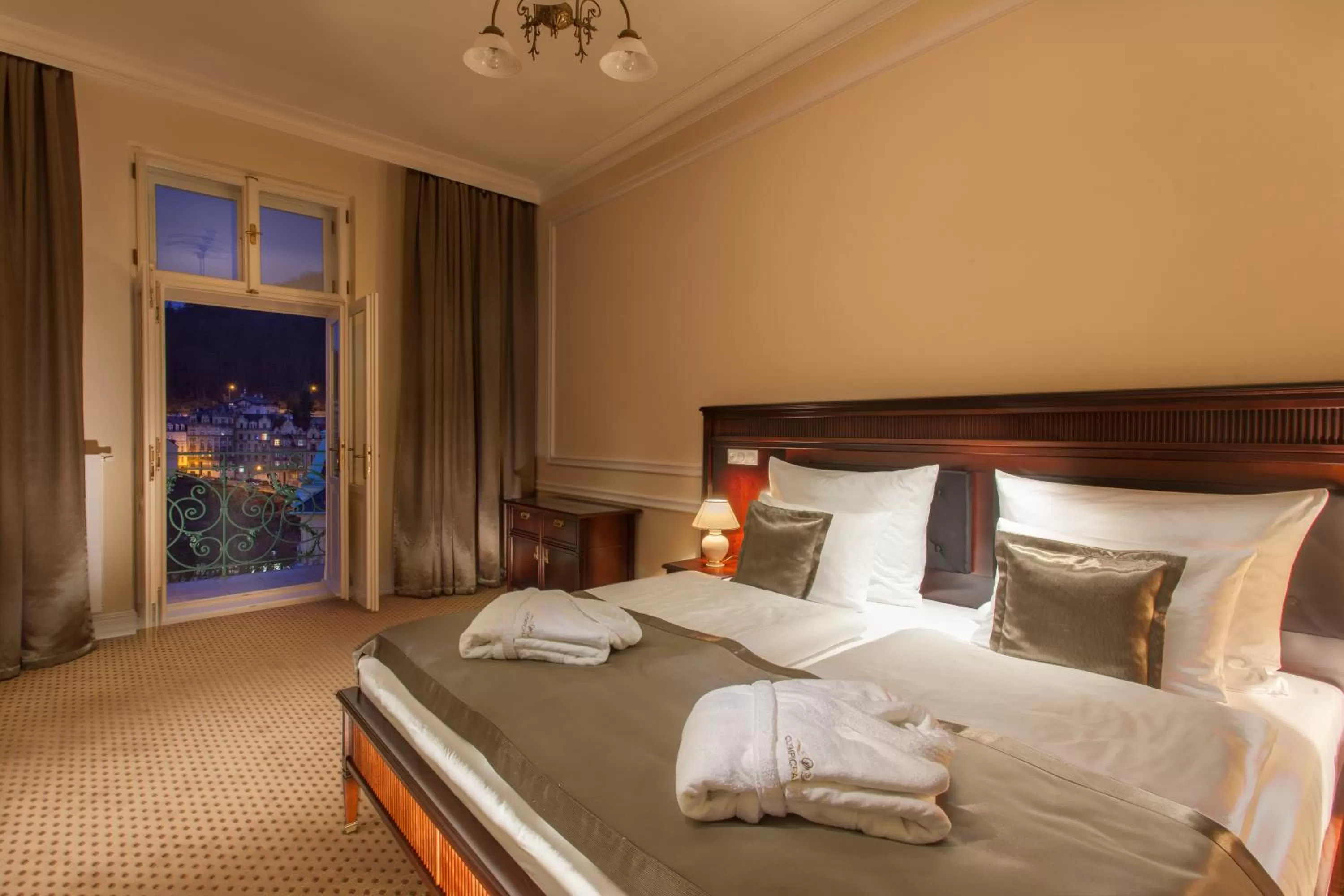 Bedroom, Bed in Luxury Spa Hotel Olympic Palace