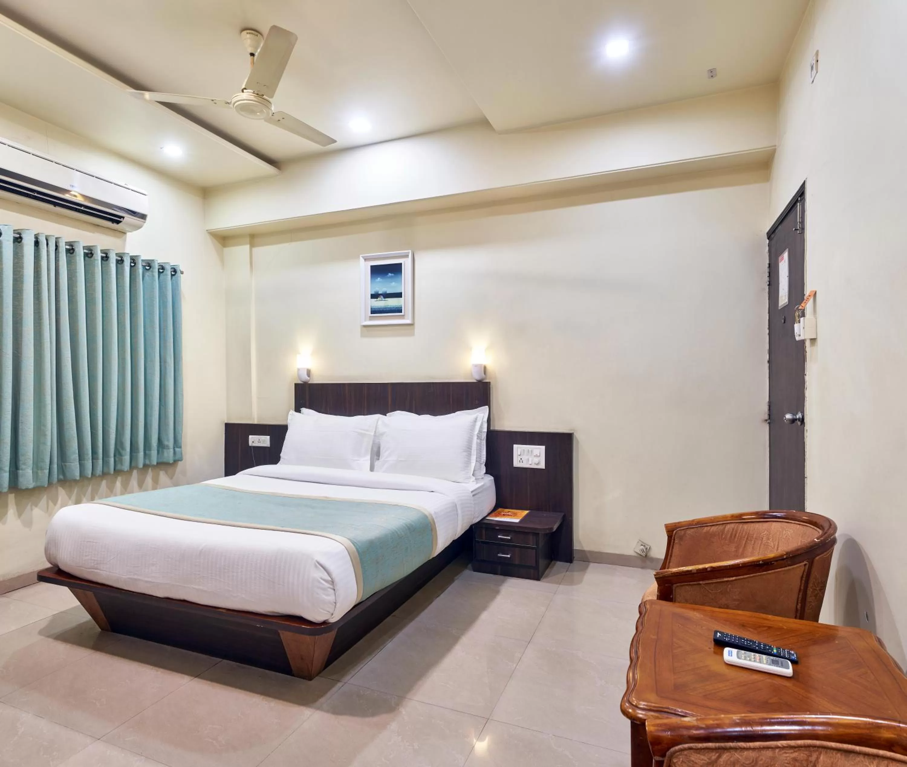 Superior Double Room in Hotel Atria, Kolhapur- Opposite To Central Bus Station