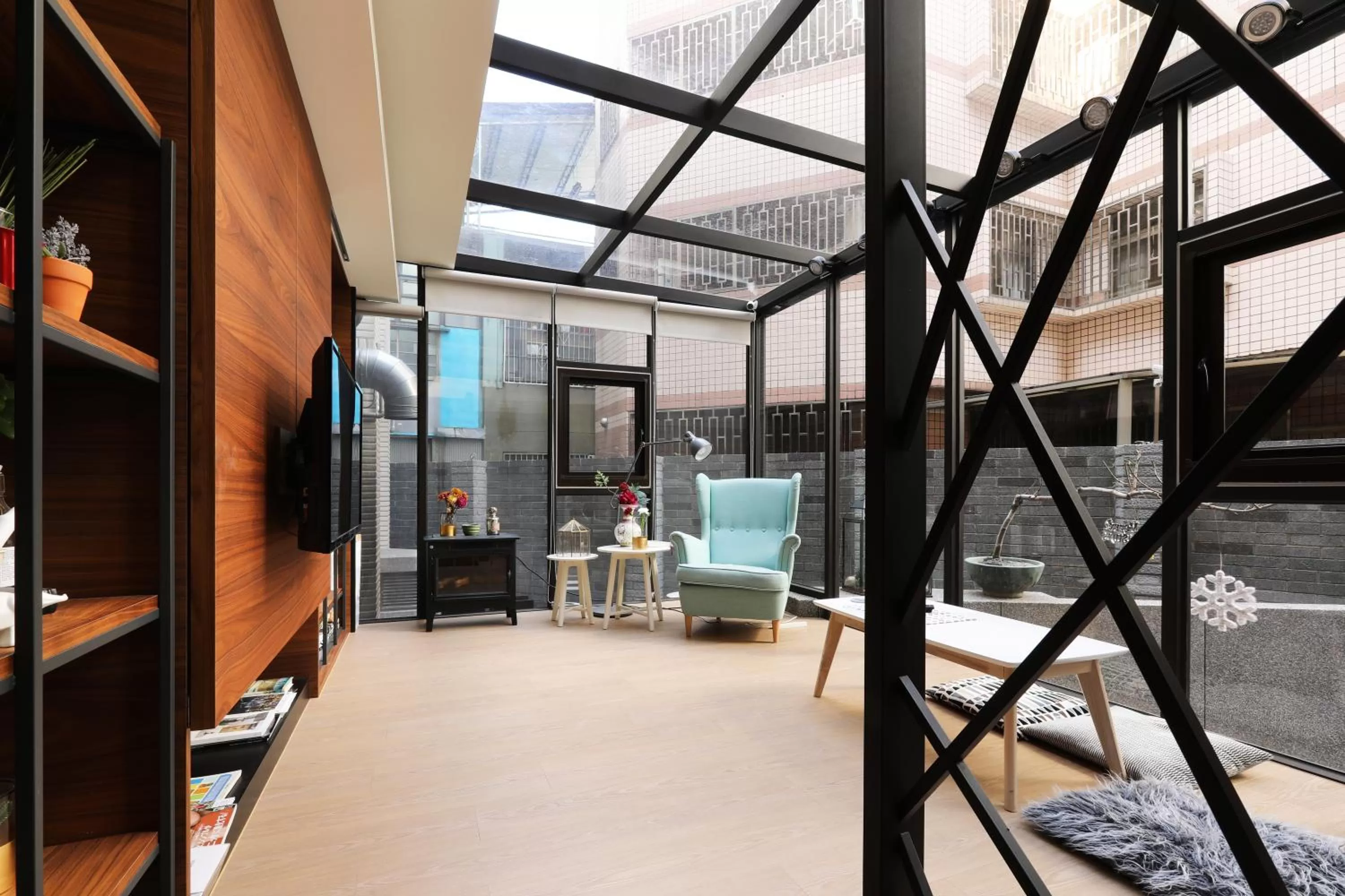 Seating area in Greenight Hotel