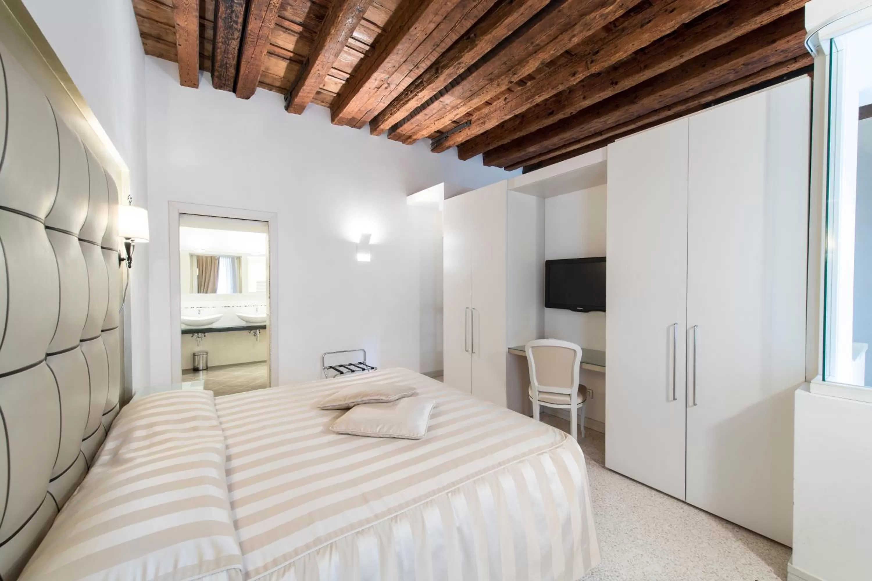 Bed in Hotel Campiello