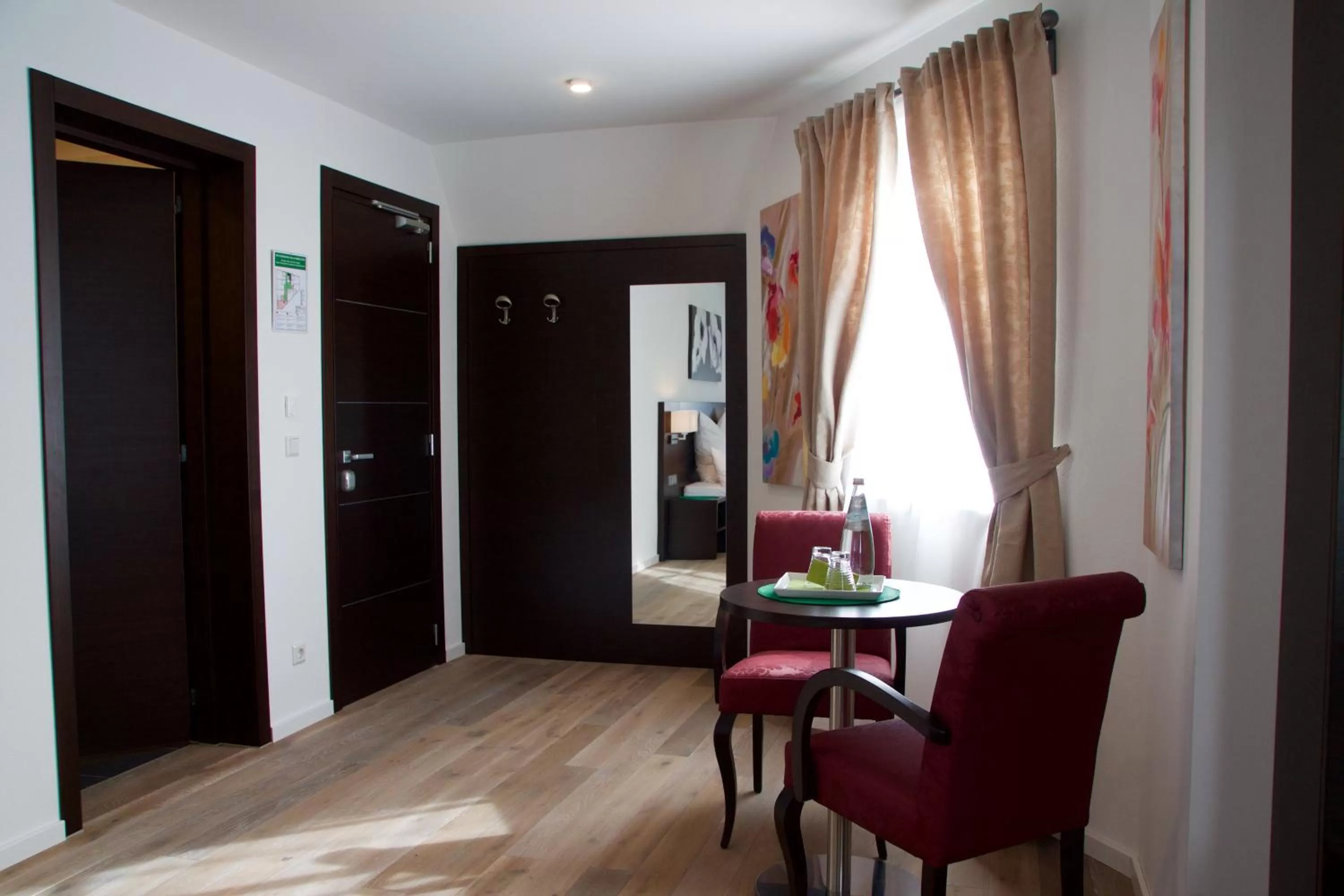 Photo of the whole room in Hotel im Ried