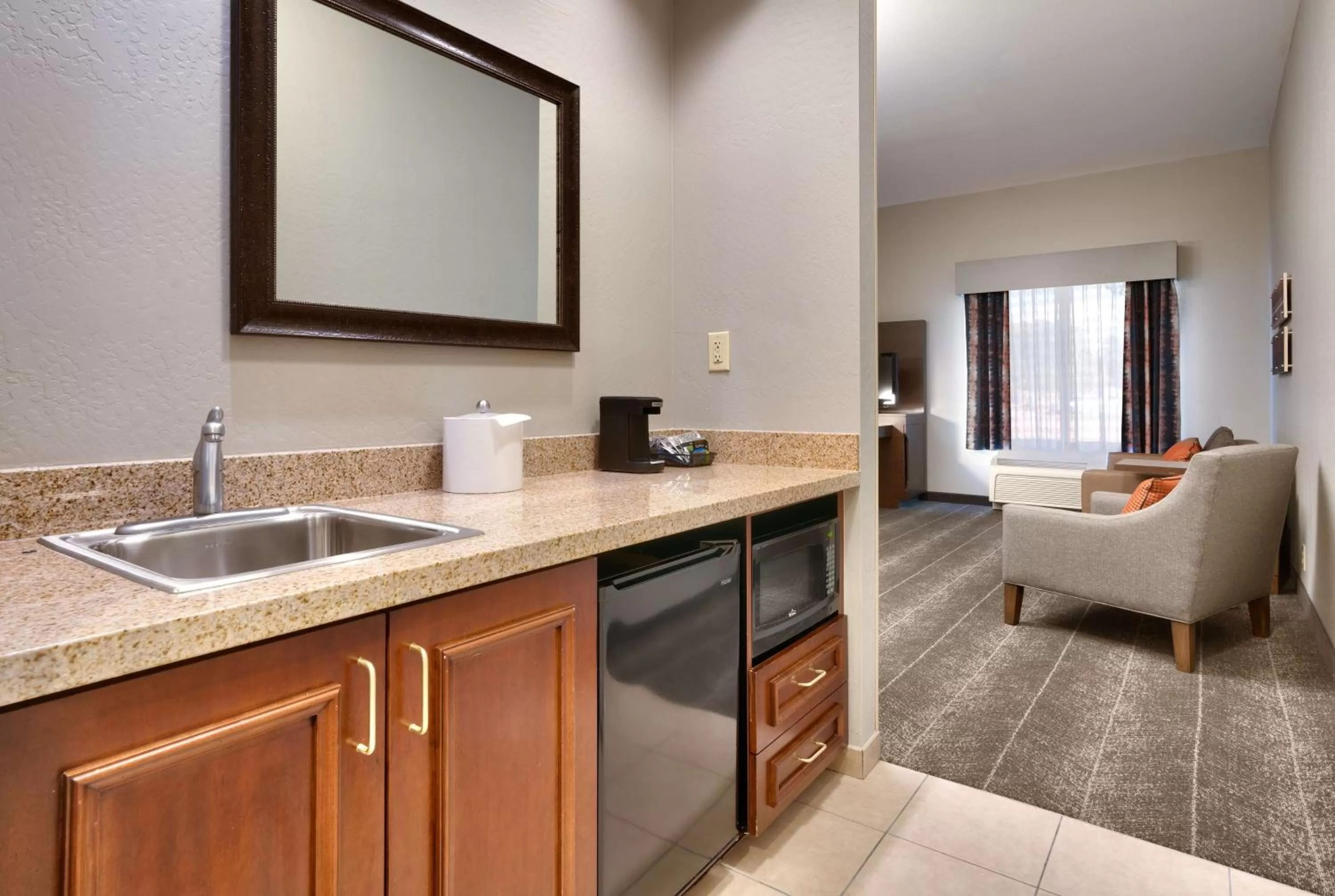 Living room in Hampton Inn & Suites Show Low-Pinetop