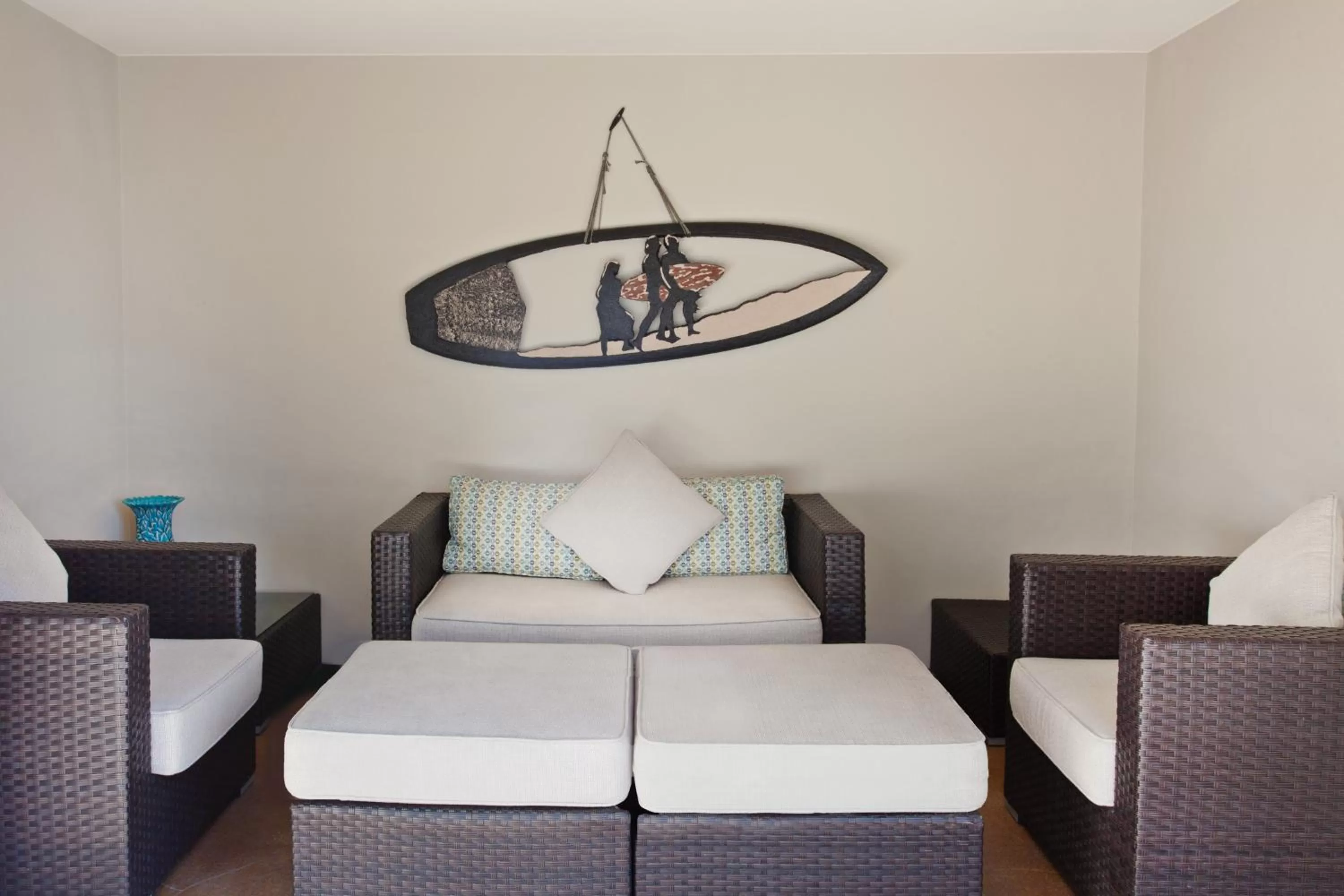 Lobby or reception, Bed in Holiday Inn Express Newport Beach by IHG