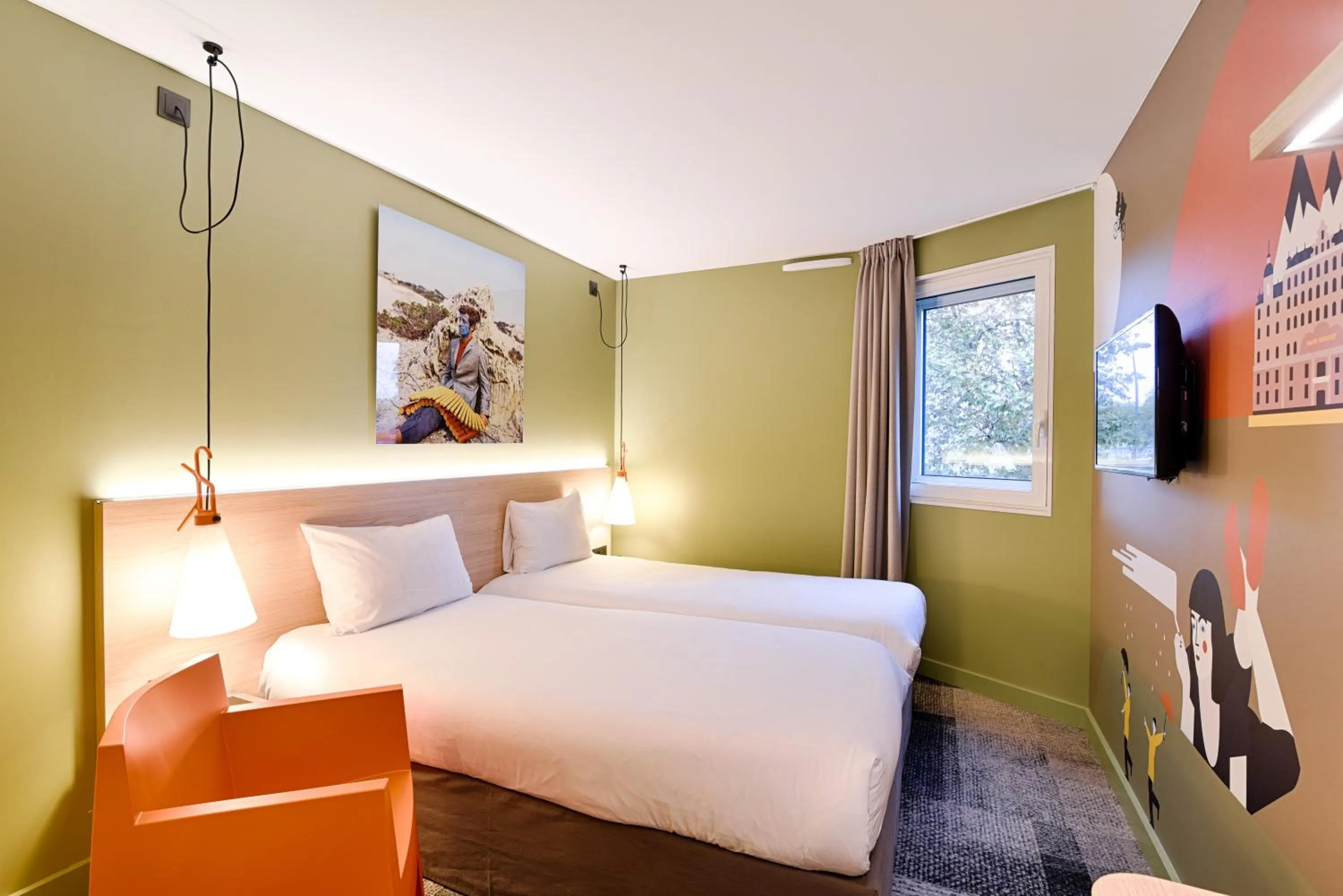 Photo of the whole room, Bed in ibis Styles Lyon Centre Confluence