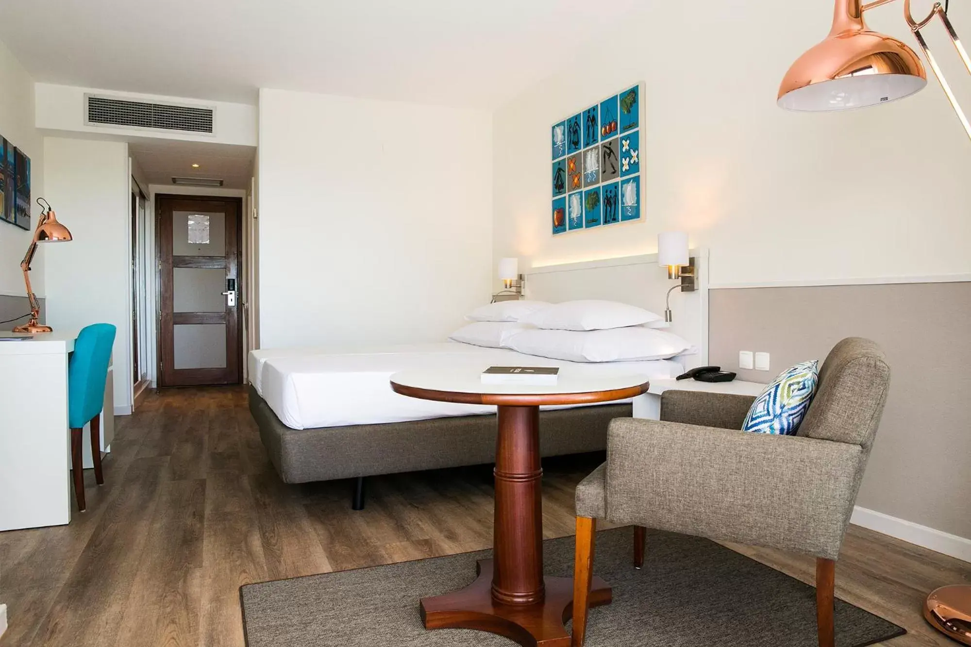 Superior Double Room with Extra Bed in Hotel Pestana Cascais Ocean & Conference Aparthotel Superior Double Room with Extra Bed in Hotel Pestana Cascais Ocean & Conference Aparthotel