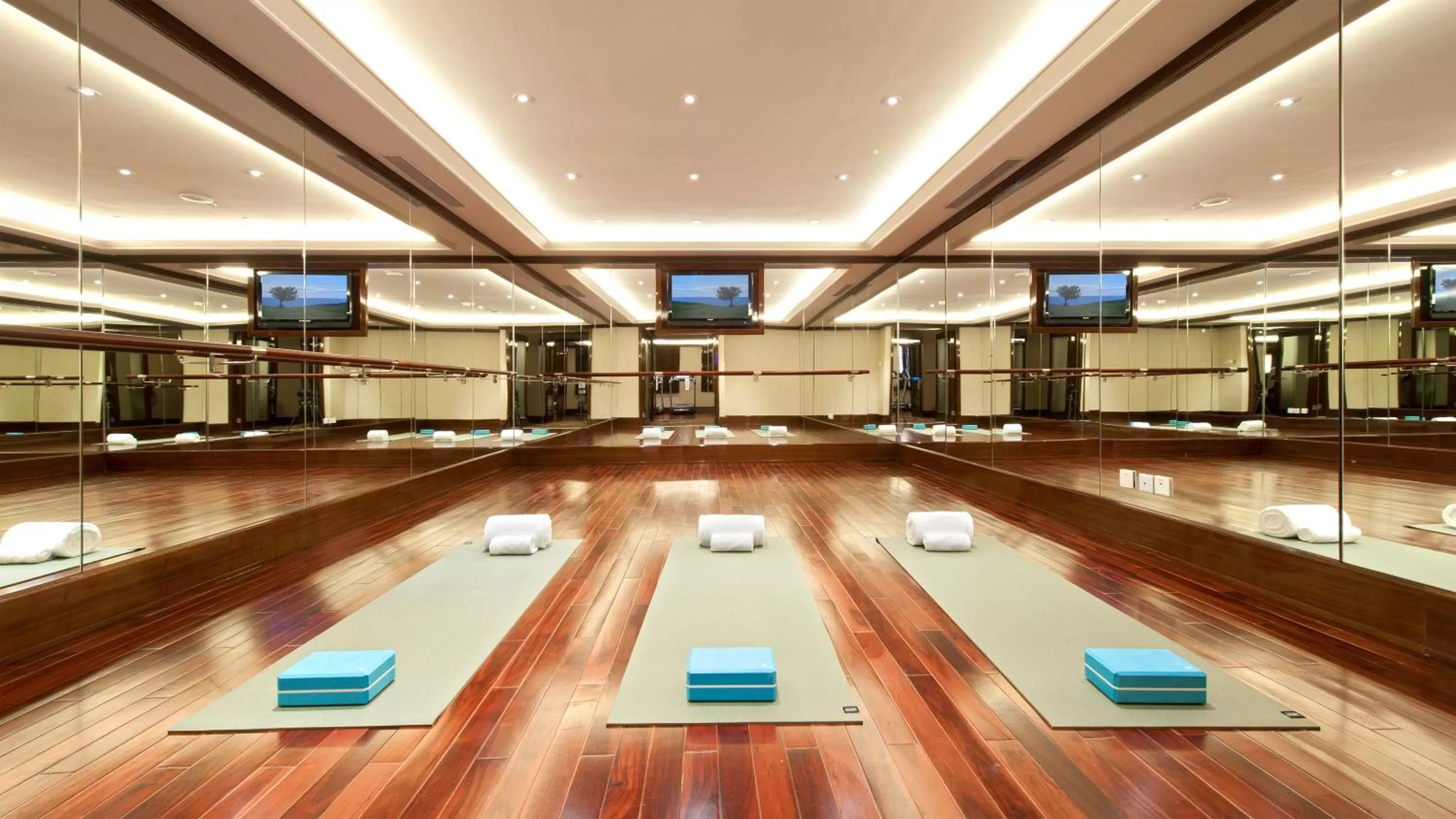 Fitness centre/facilities in Fairmont Peace Hotel on the Bund
