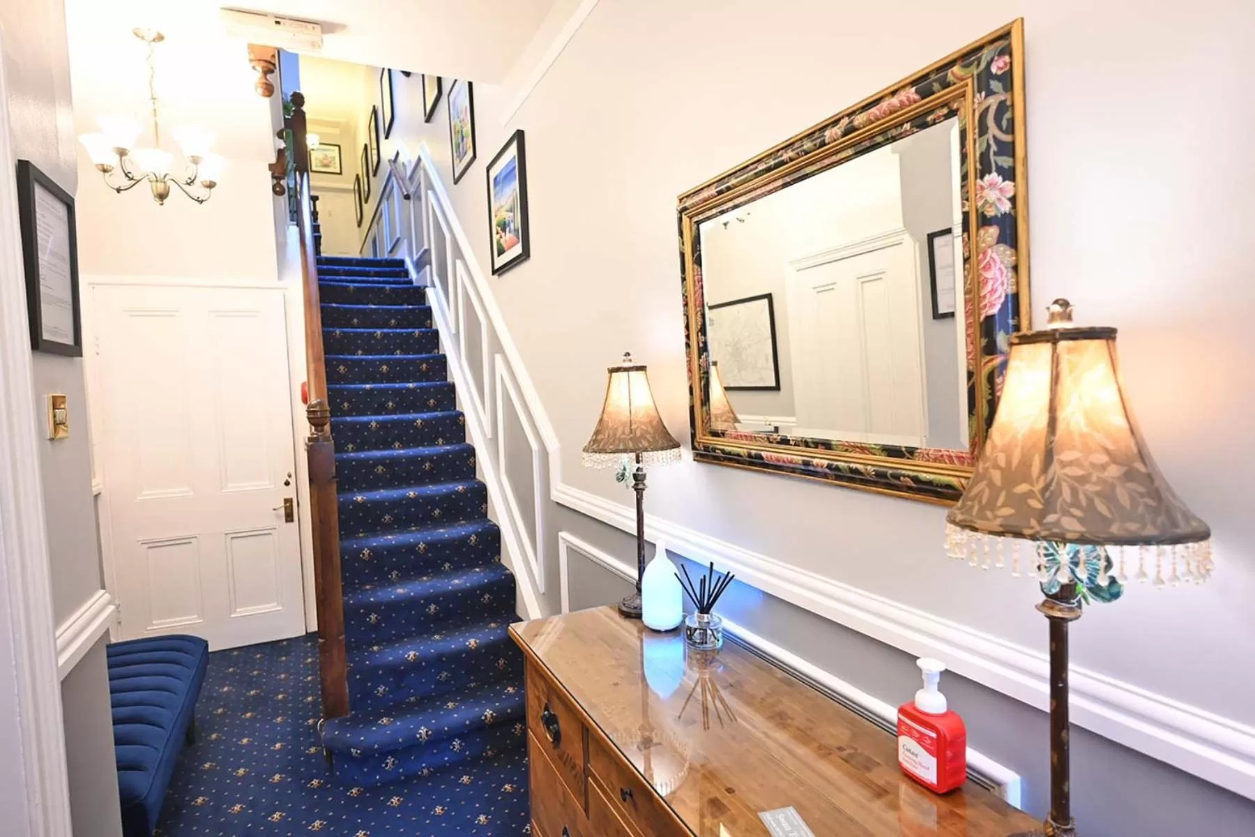 Lobby or reception in The Hathaways