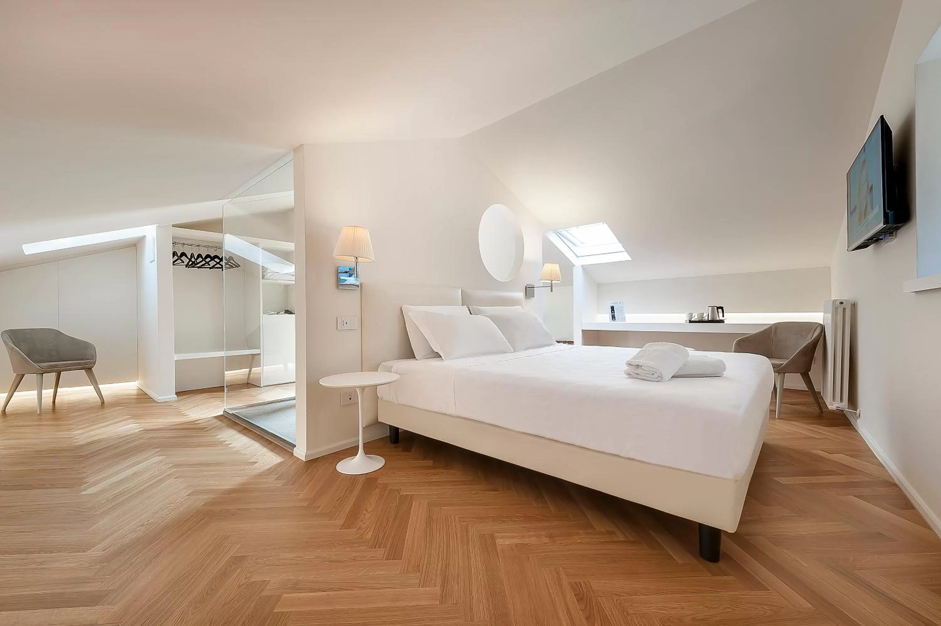 Photo of the whole room, Bed in Asisium Boutique Hotel