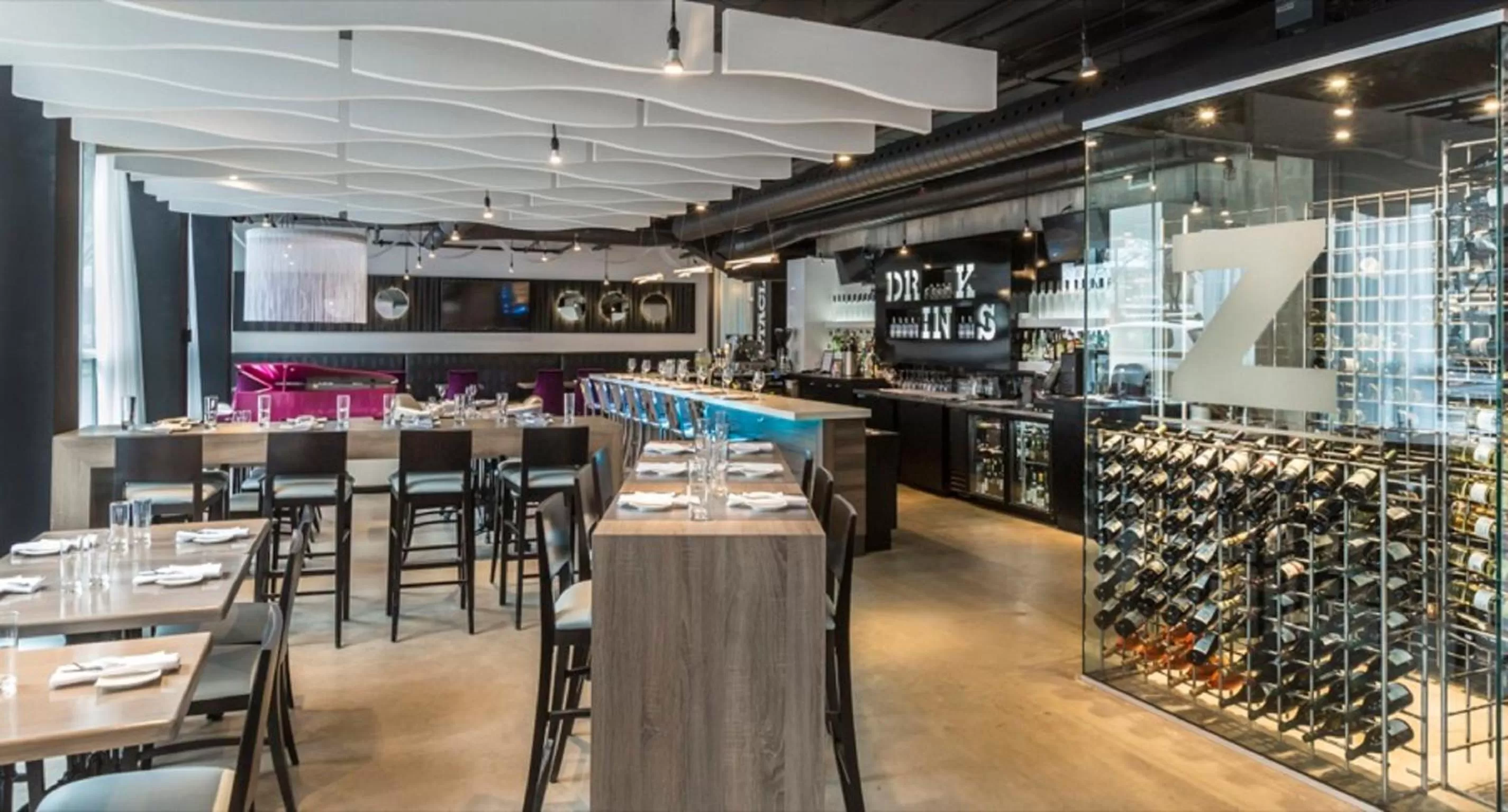 Restaurant/places to eat in Hotel Zero 1 Montreal