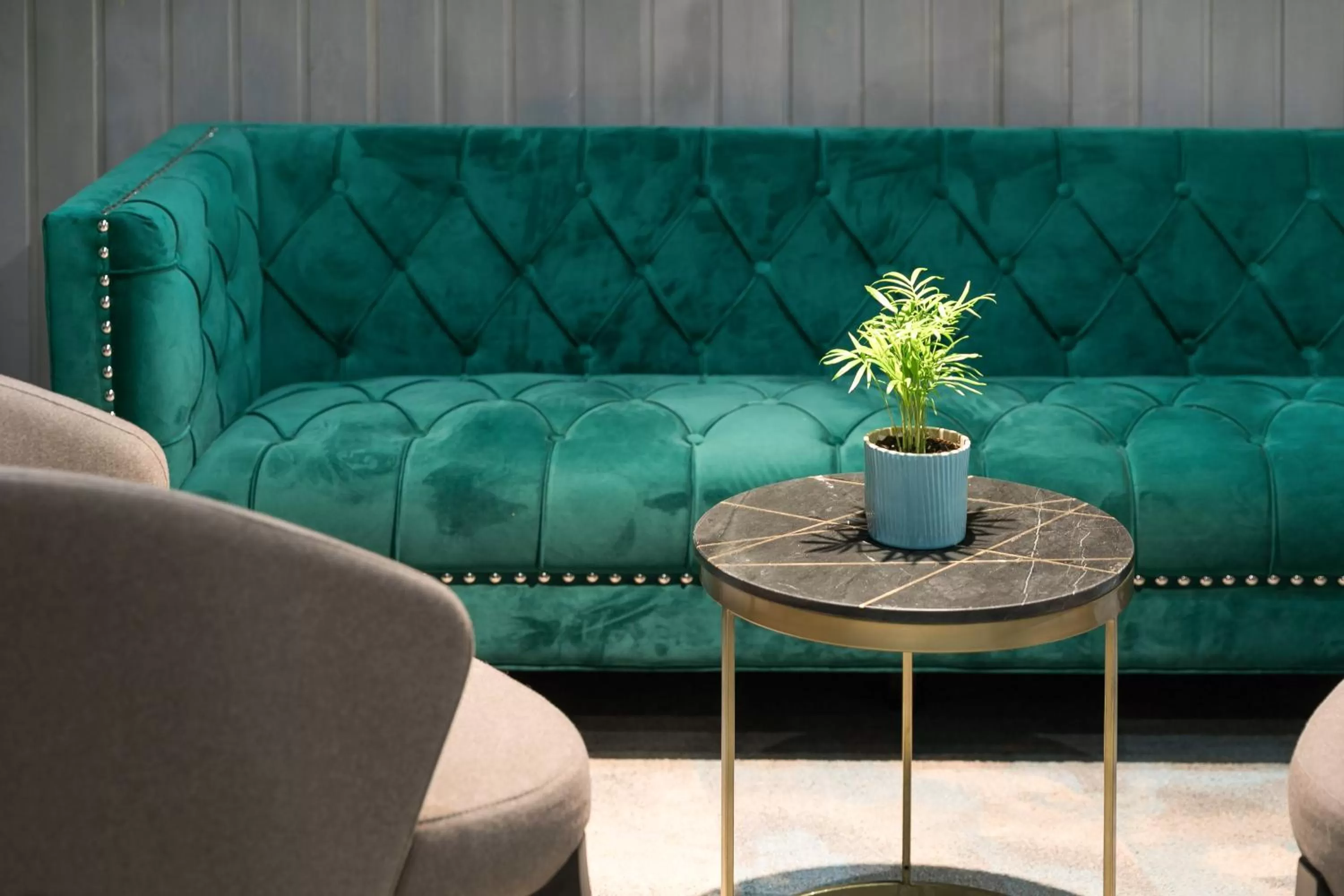 Meeting/conference room in Hotel Kaijoo by HappyCulture