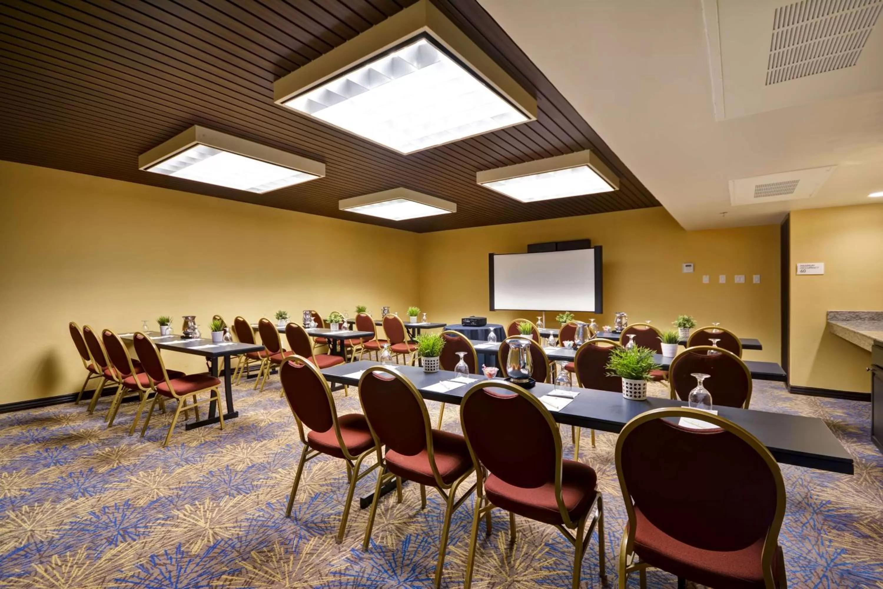 Meeting/conference room in DoubleTree by Hilton Phoenix North
