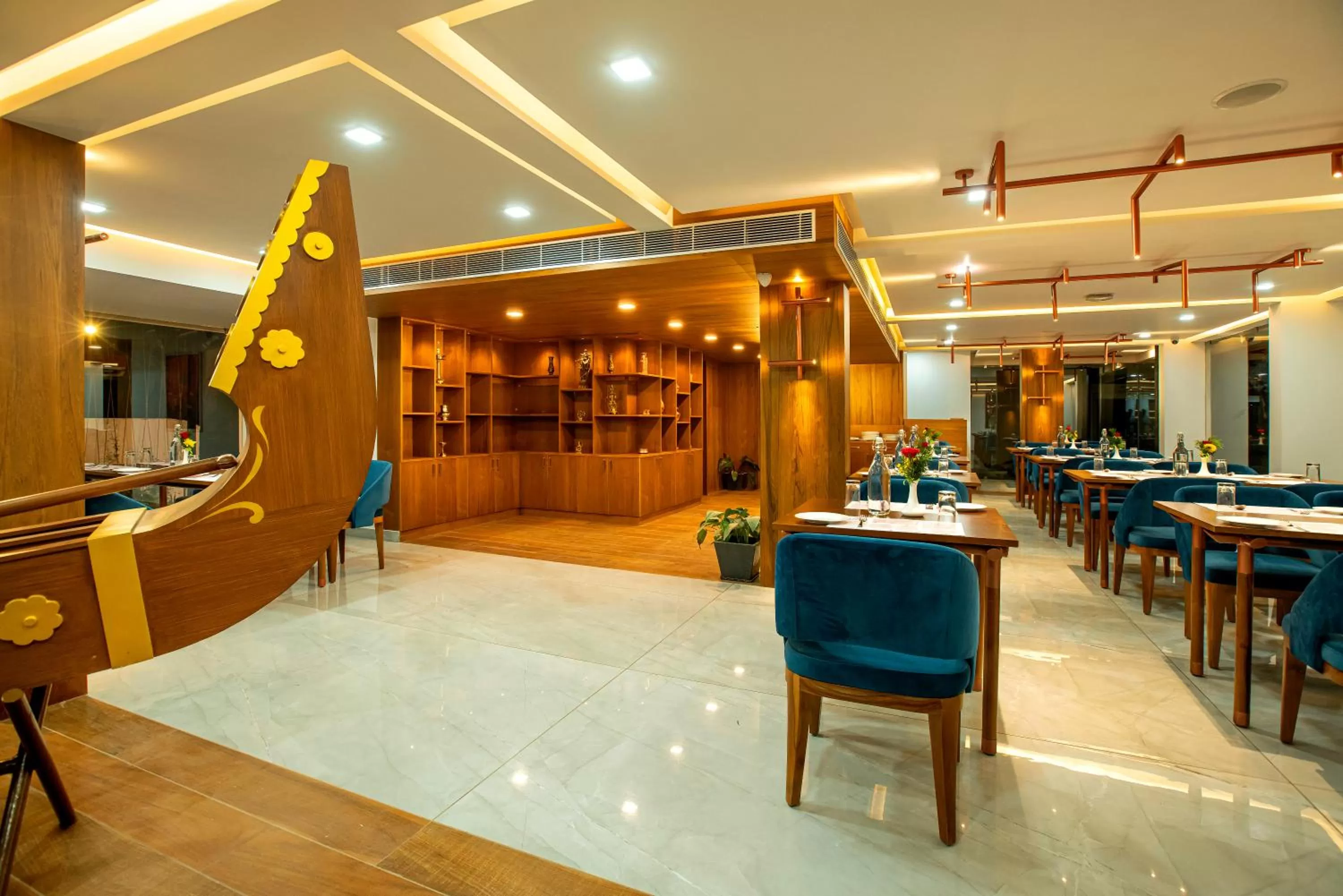 Restaurant/places to eat in Harivaram Yuga