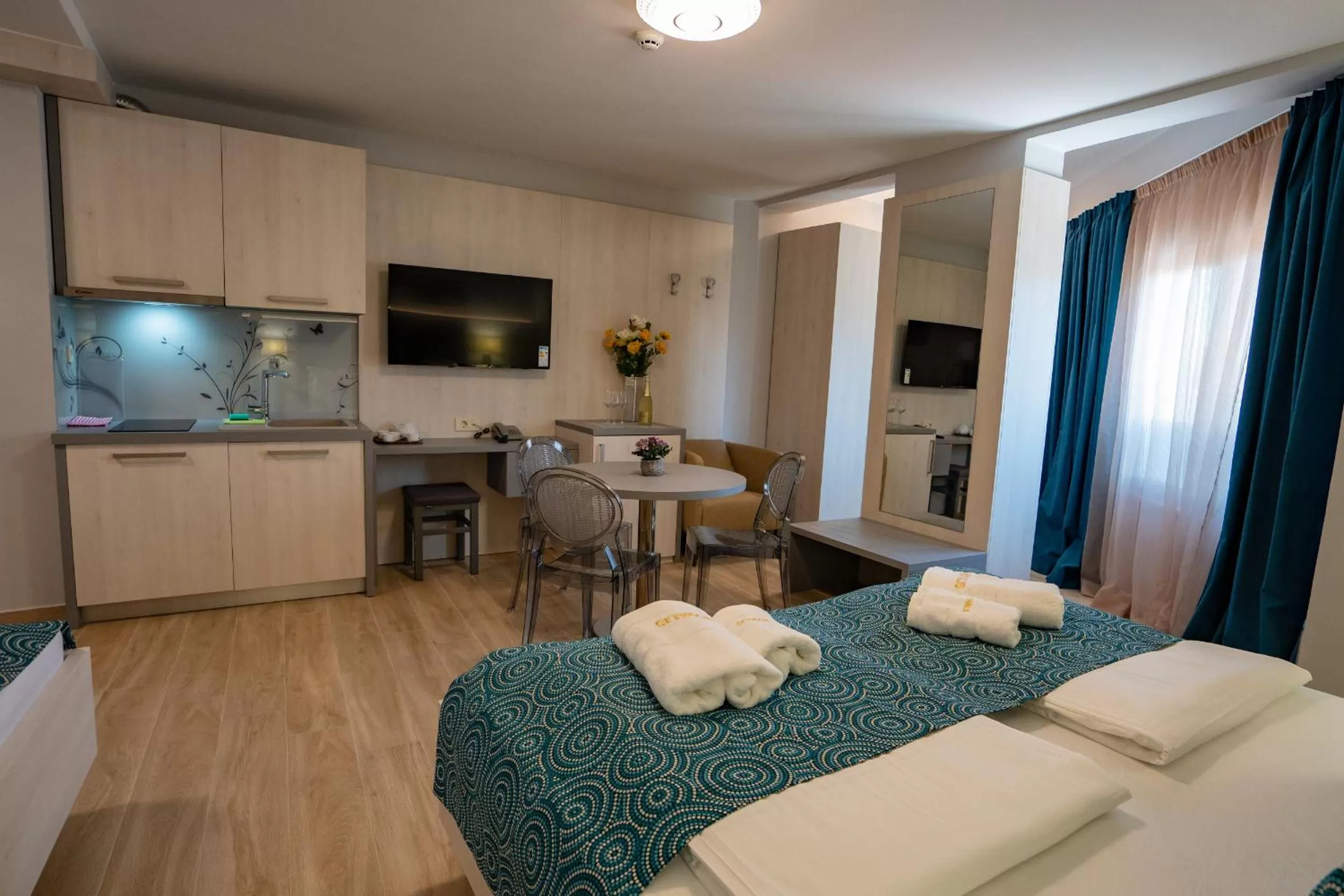 Photo of the whole room, Bed in Bed&Breakfast Novalis