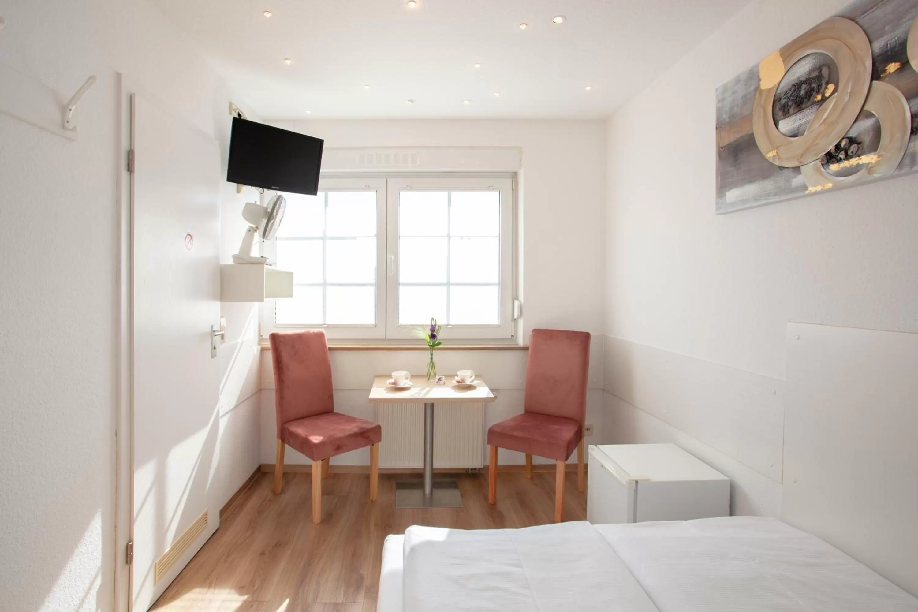 Photo of the whole room, Bed in Relax Hotel & SPA Stuttgart