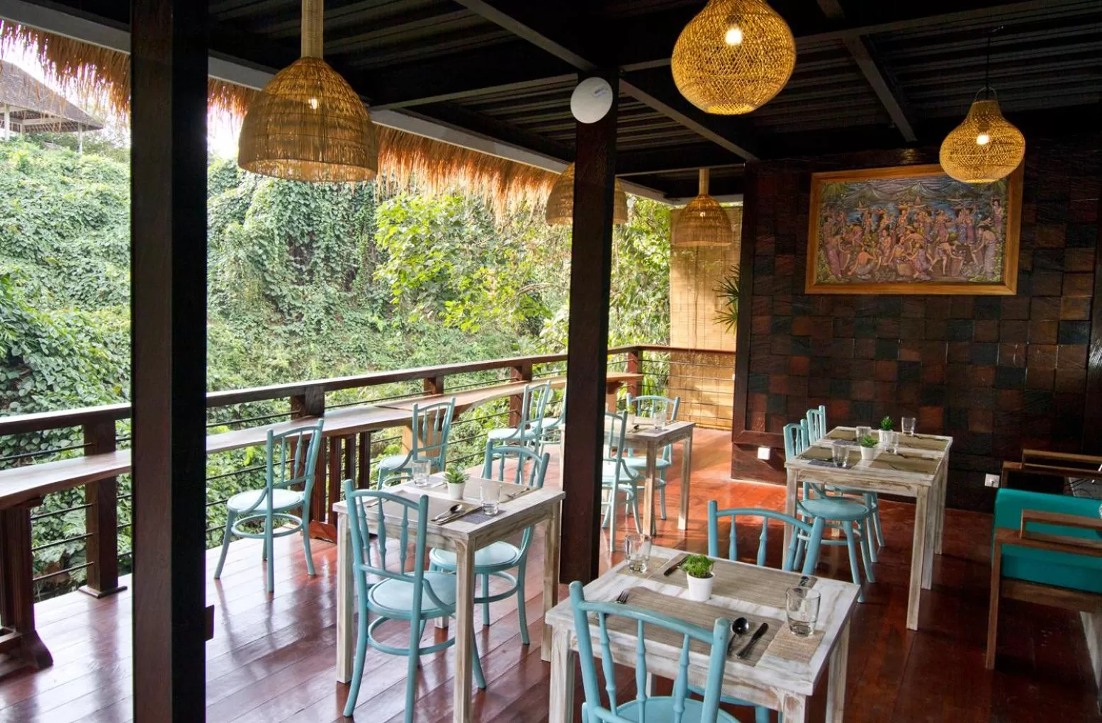 Restaurant/places to eat in Parvati Retreat Villas