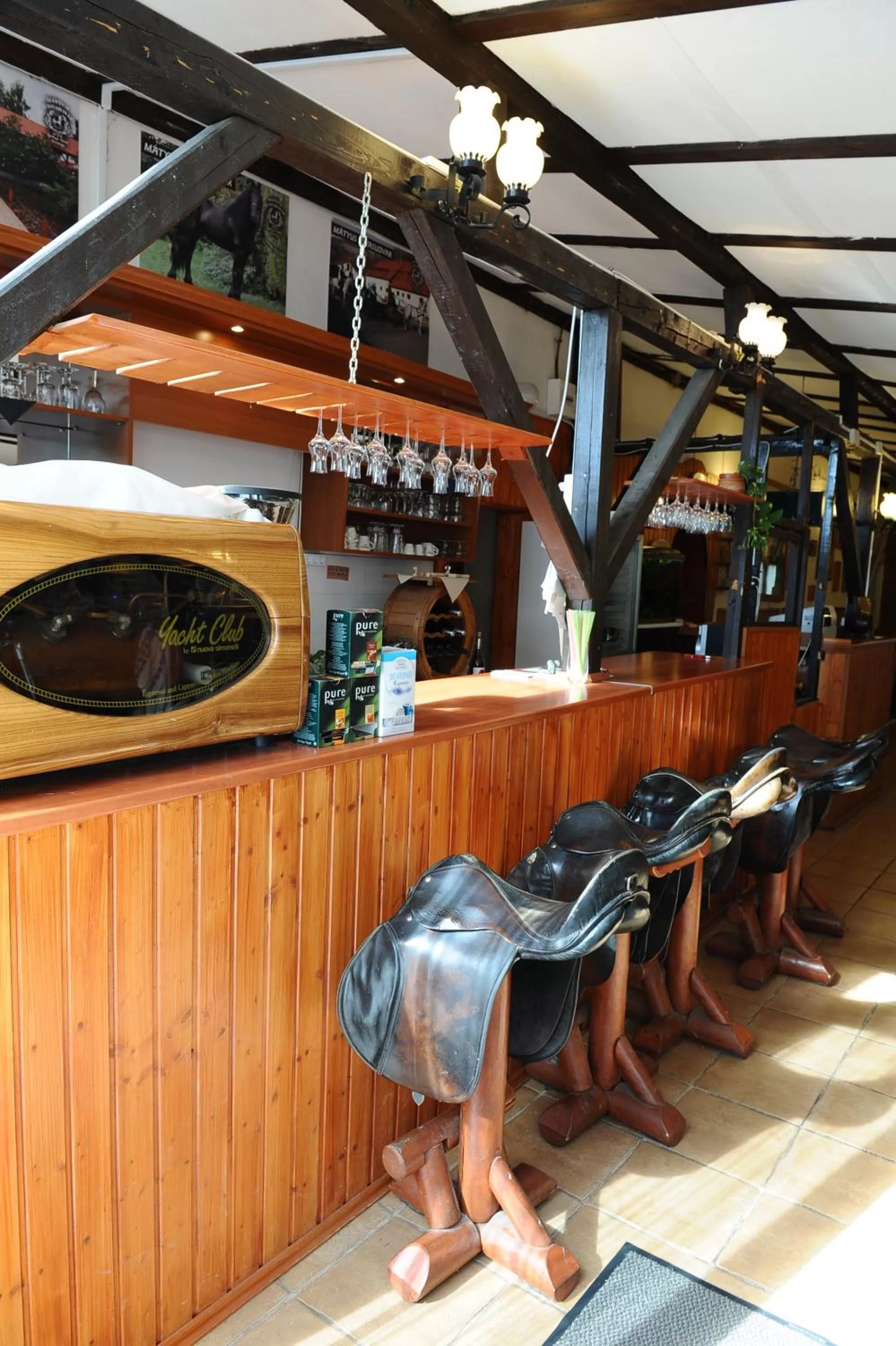 Mátyus Udvarház Kengyel Fogadó Eger