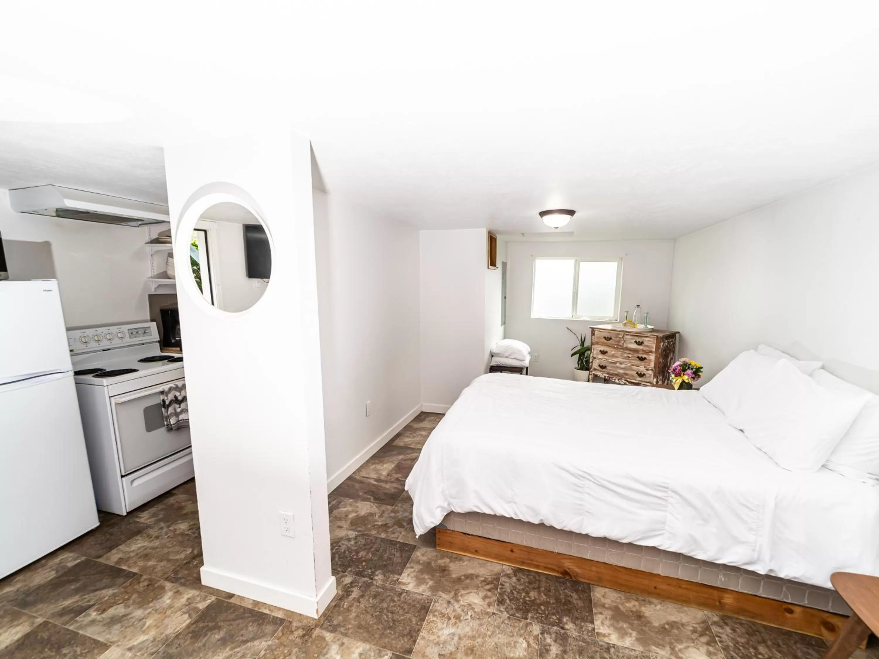 Bedroom, Bed in Terimore Lodging by the Sea