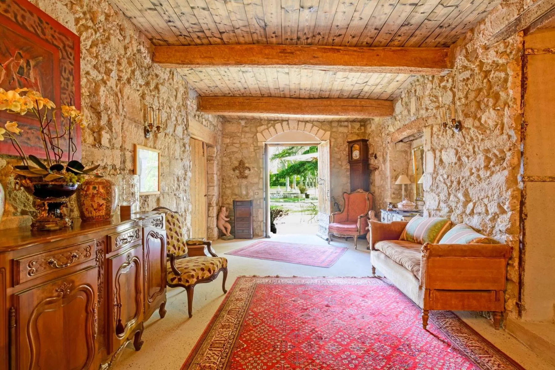 Lobby or reception, Bed in Bastide de Bellegarde