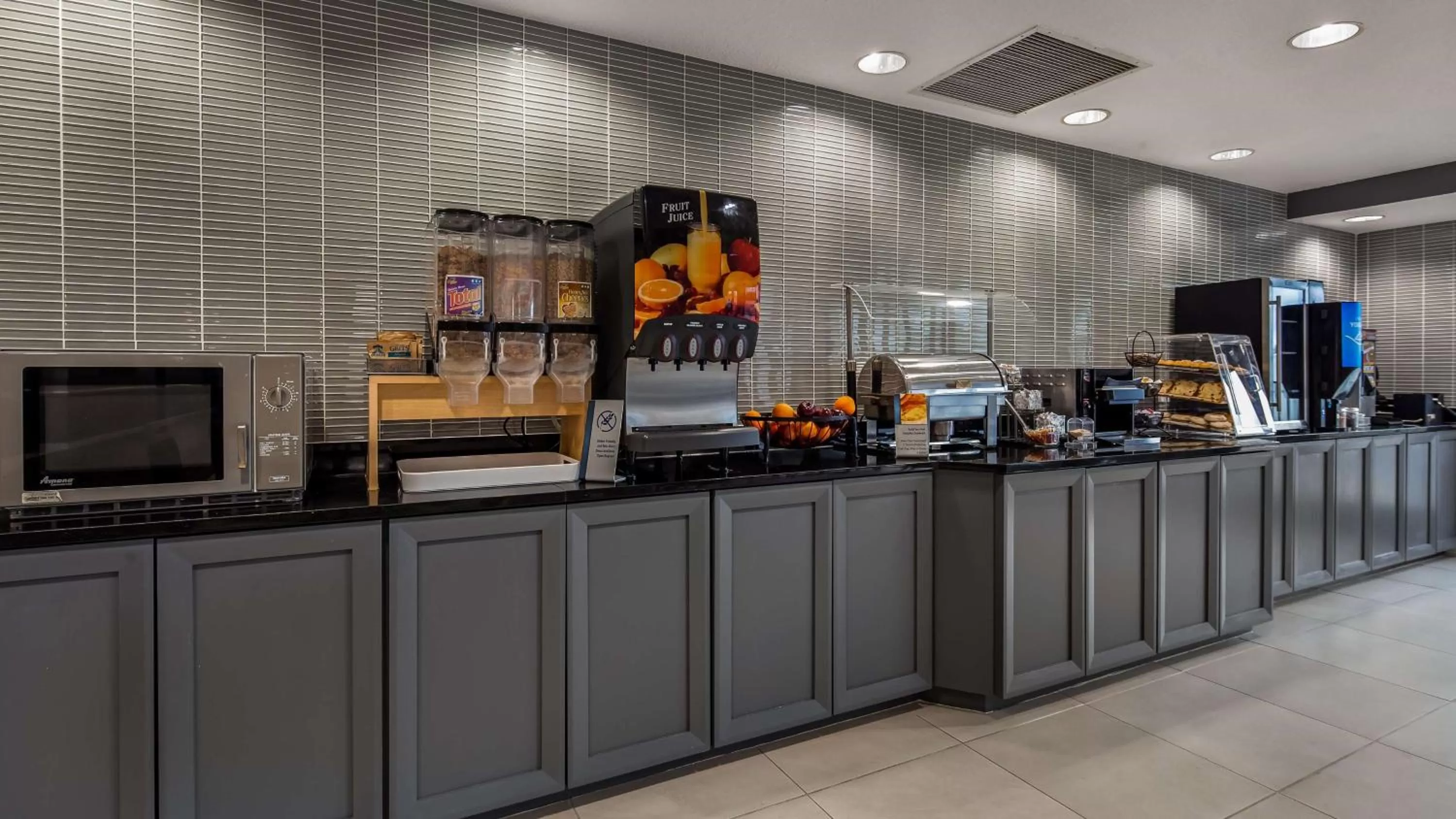 Breakfast in Best Western Plus St. Augustine I-95