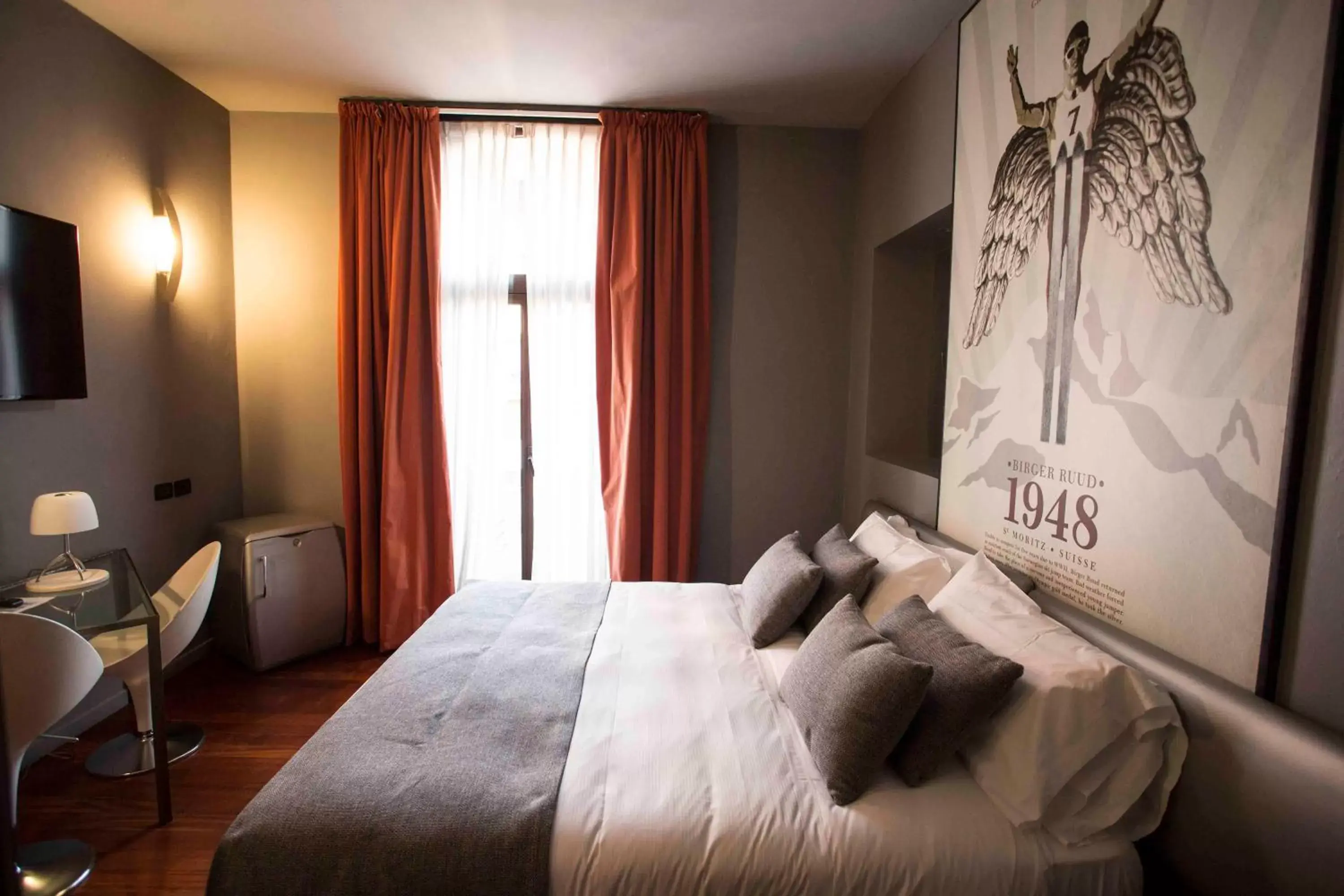 Suite in Art Hotel Boston Suite in Art Hotel Boston