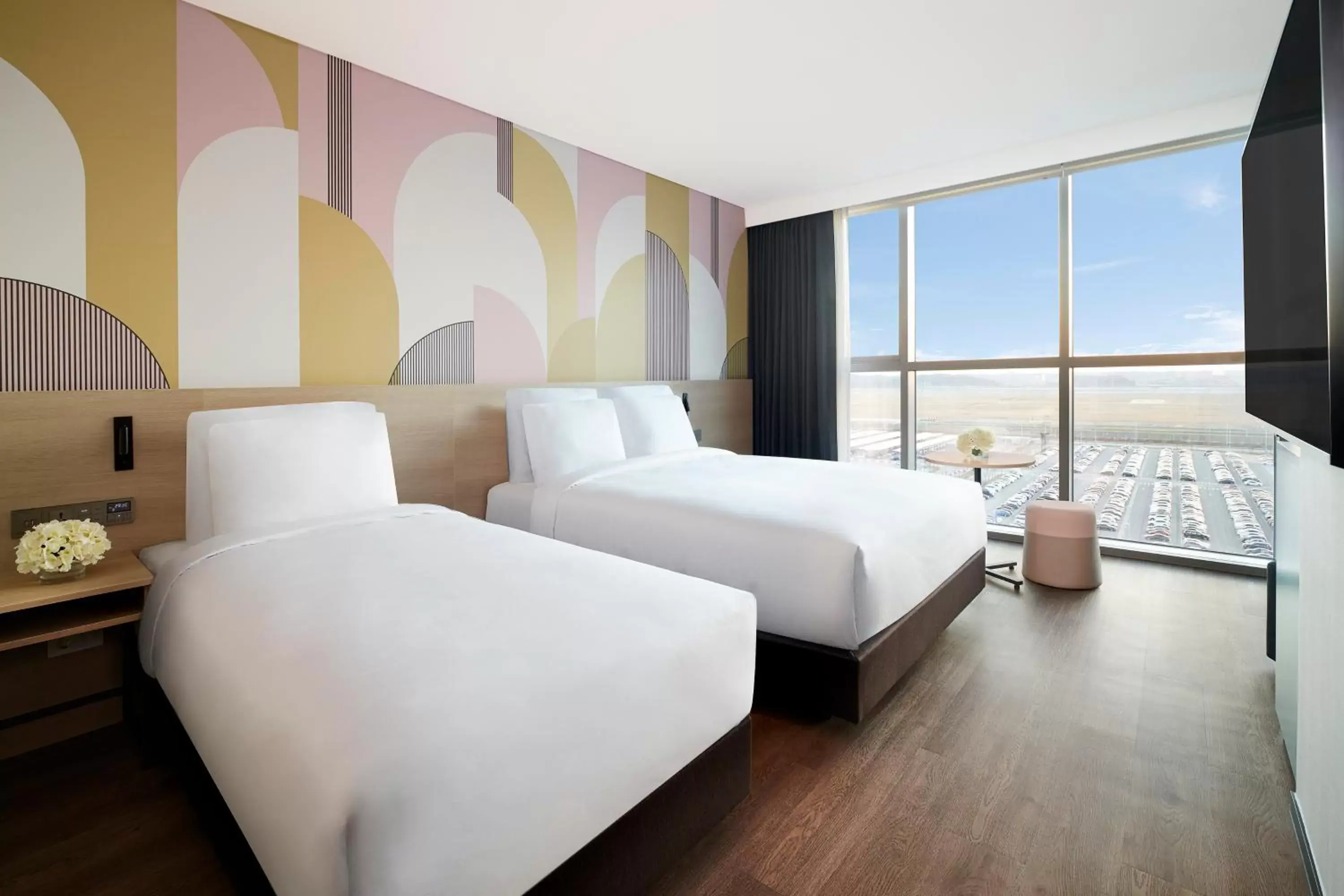 Superior Suite with One Double Bed and One Single Bed in ibis Styles Ambassador Incheon Airport T2 Superior Suite with One Double Bed and One Single Bed in ibis Styles Ambassador Incheon Airport T2